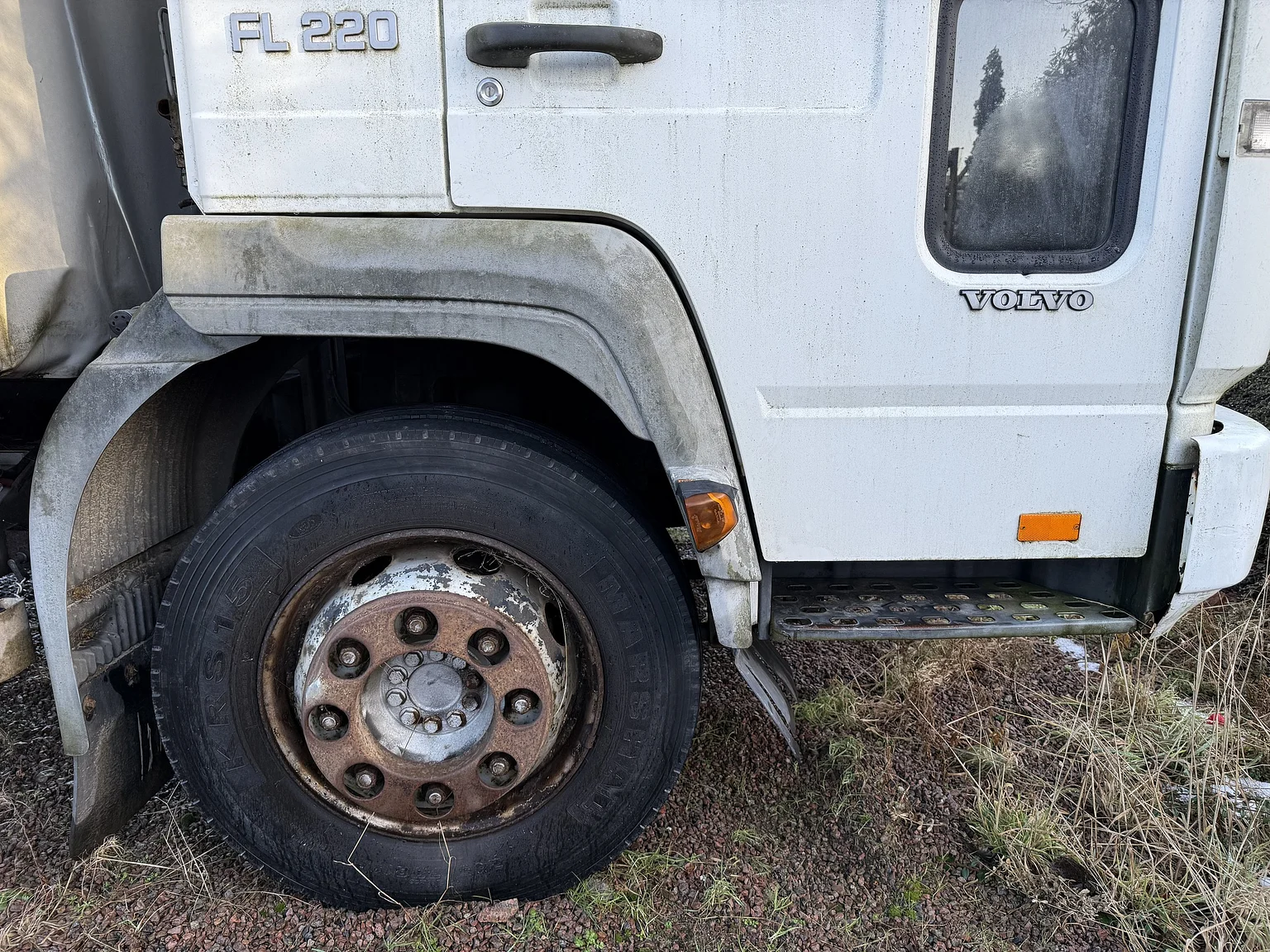 Aussenfoto 2000 Volvo FL6 4x2 - NO RESERVE (16)