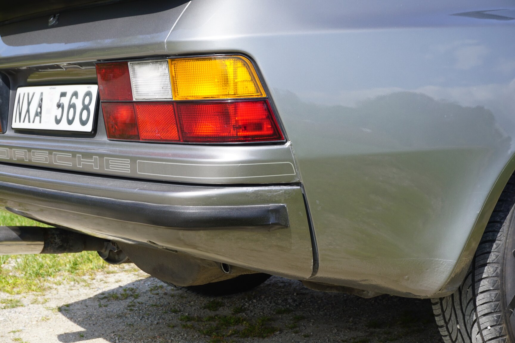 Exterior image of 1985 Porsche 944 "NO RESERVE AUCTION"