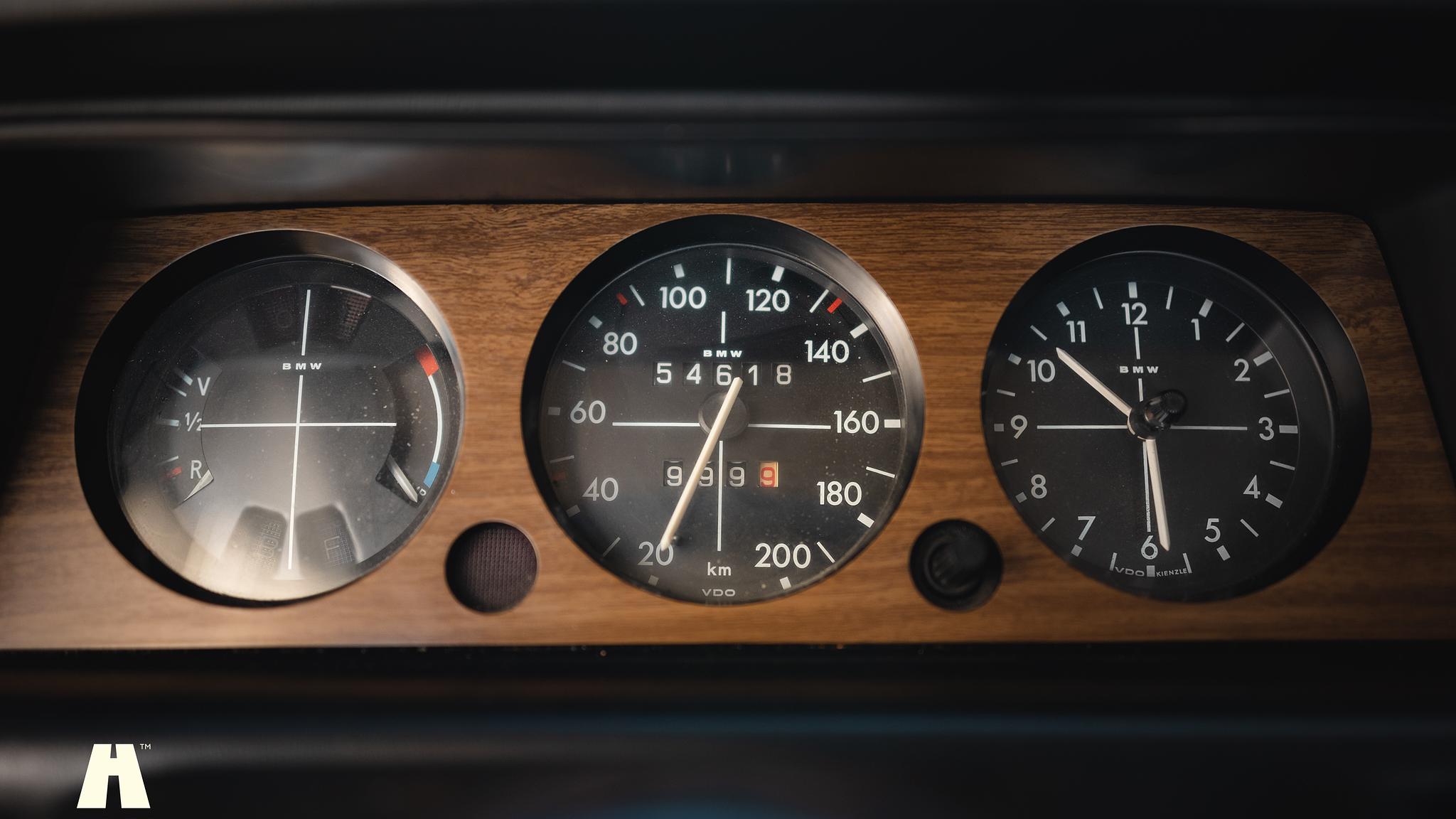 Innenraumfoto von 1974 BMW 2002