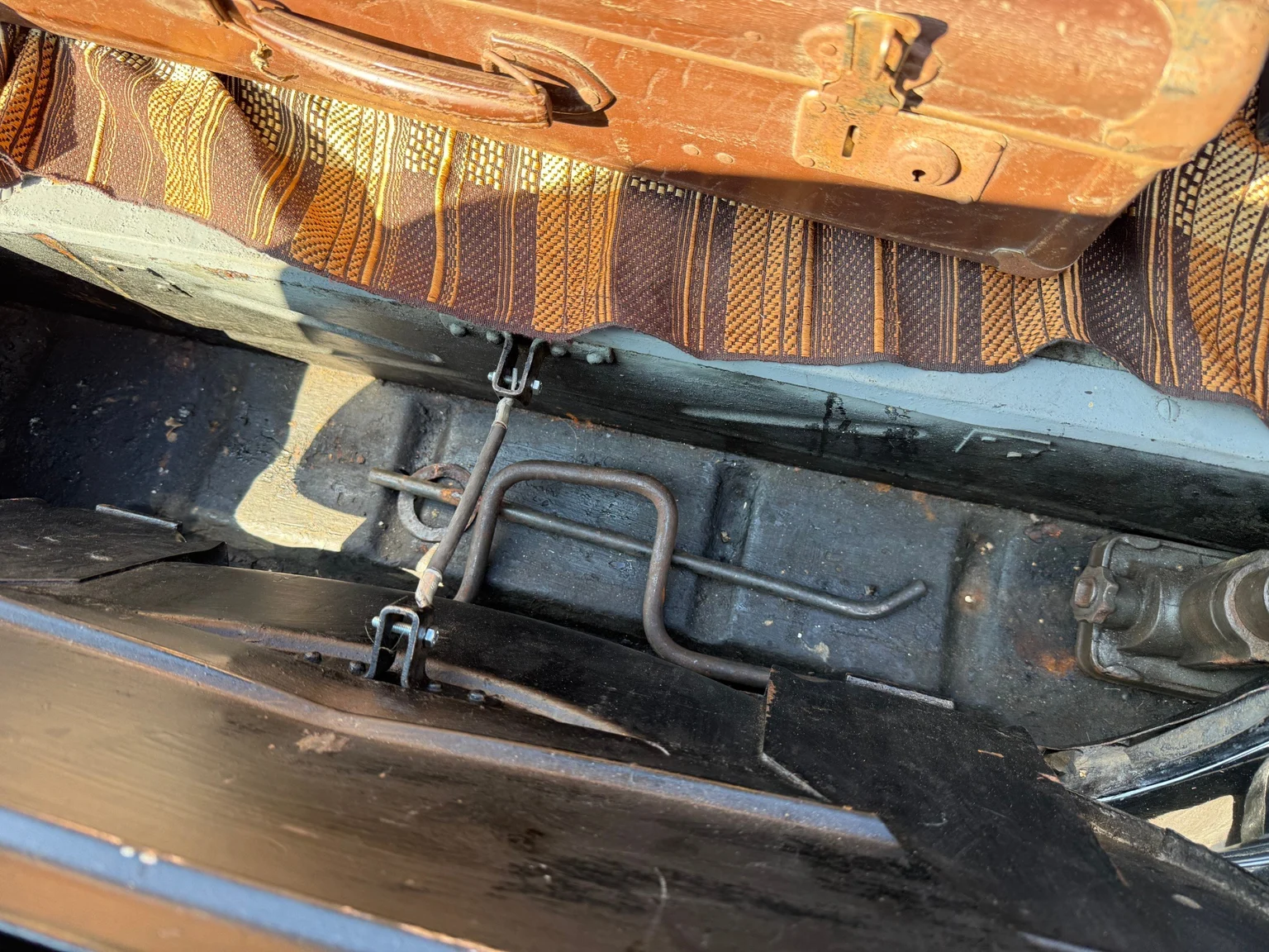 Interior image of 1951 Citroën CV 11  Sedan  (53)