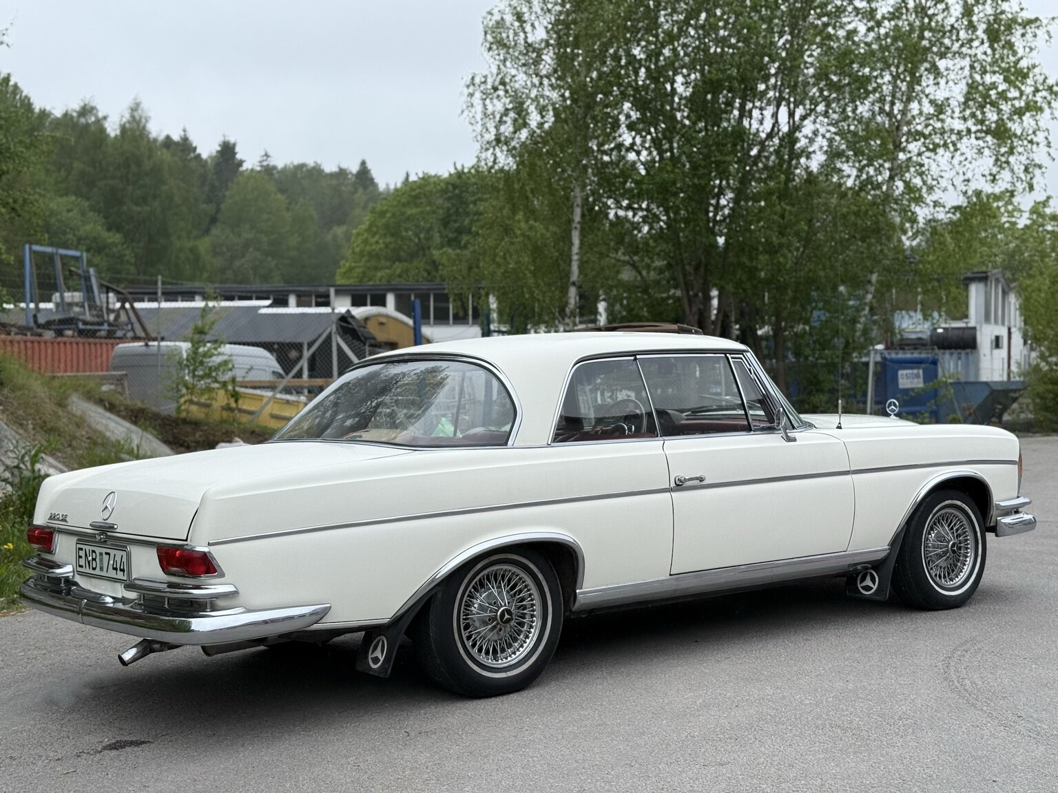 Exteriörbild på 1963 Mercedes-Benz 220 SE