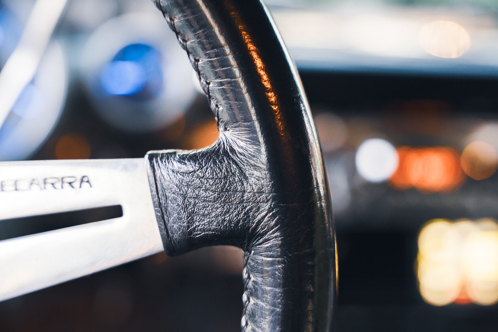 Innenraumfoto von 1957 Chevrolet Bel Air Sport Coupé (42)