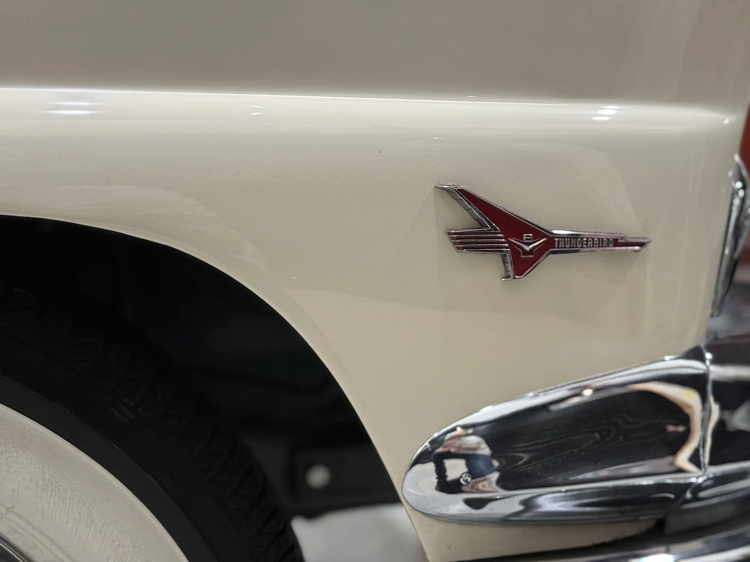 Aussenfoto 1956 Ford Fairlane Sunliner V8 5.1 (81)