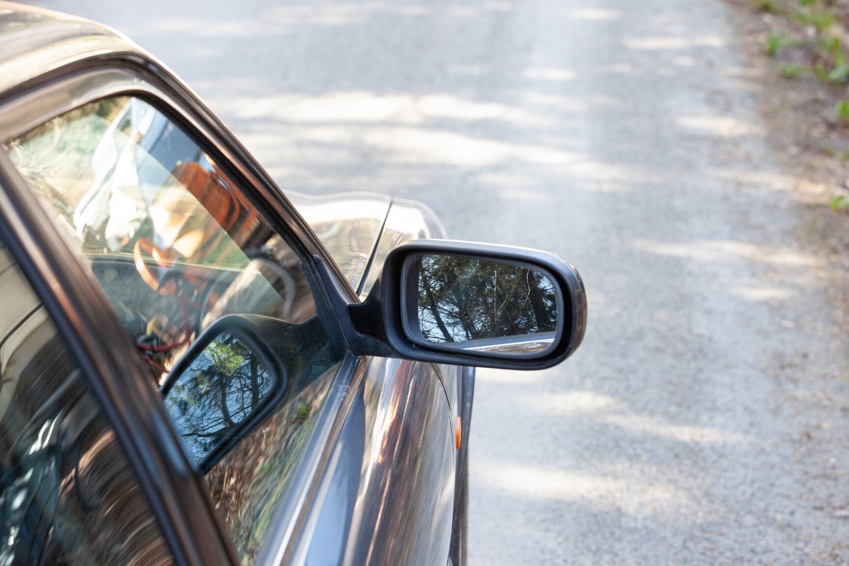 Exterior image of 1997 Jaguar XJ6 3.2