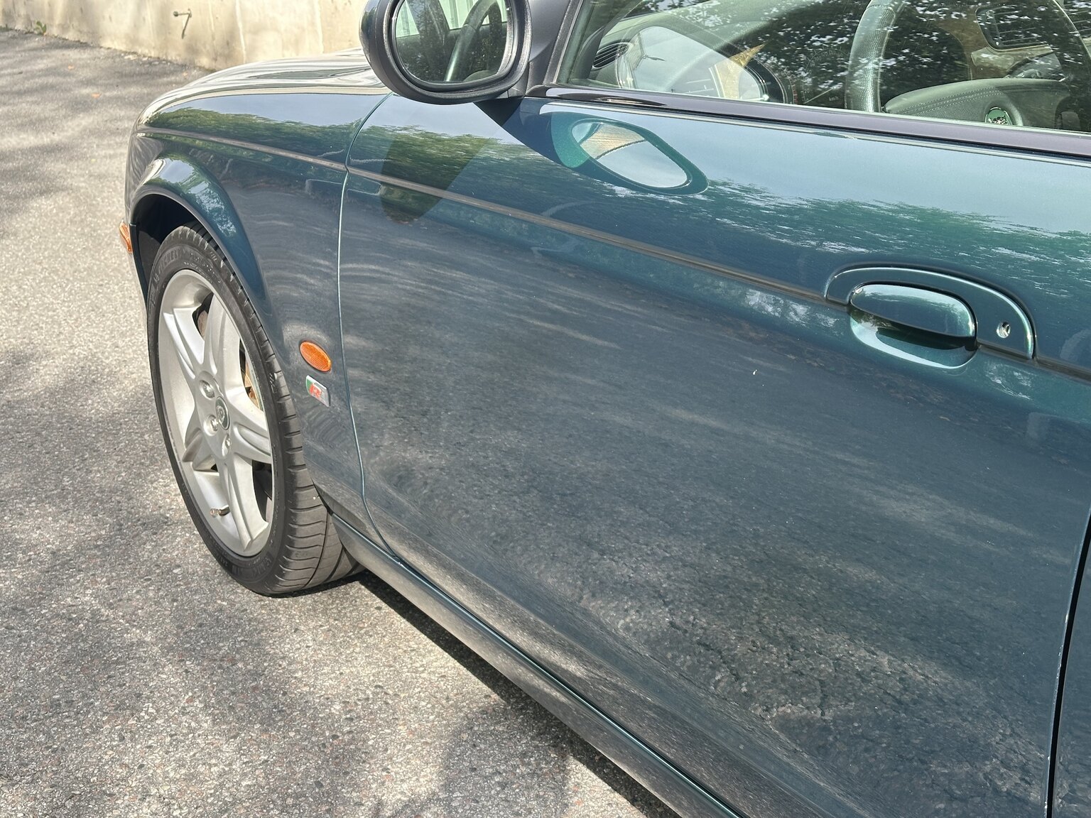 Exterior image of 2003 Jaguar S-Type R