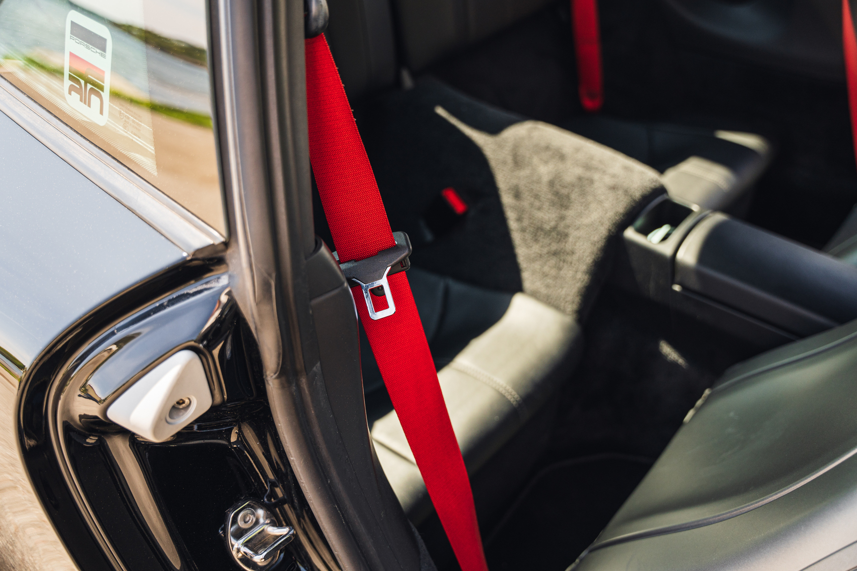 Innenraumfoto von 2009 Porsche 997.2 C2S Manuell (42)