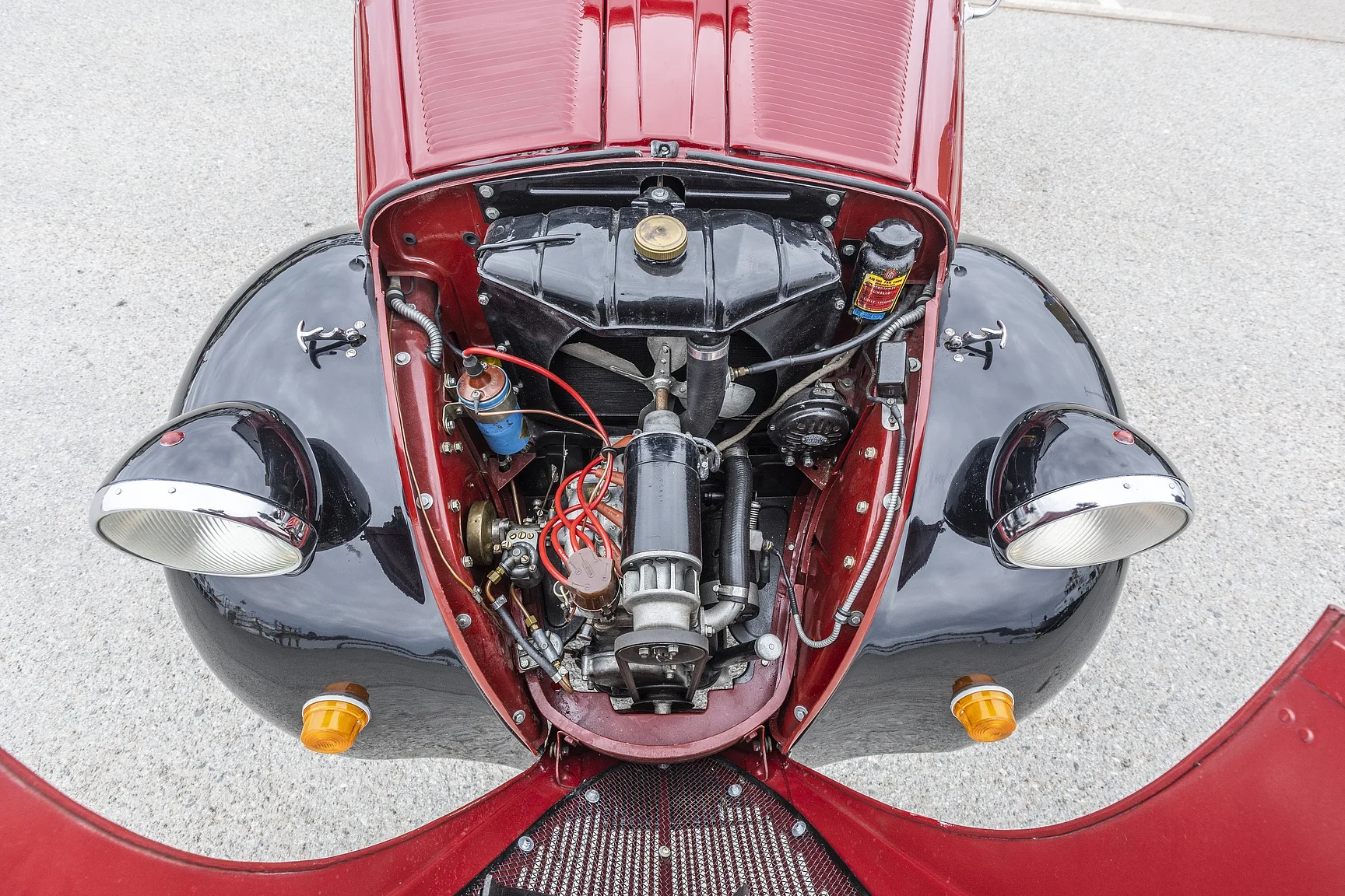 Image of 1947 Fiat 500A Topolino Convertible - NO RESERVE mechanics (3)