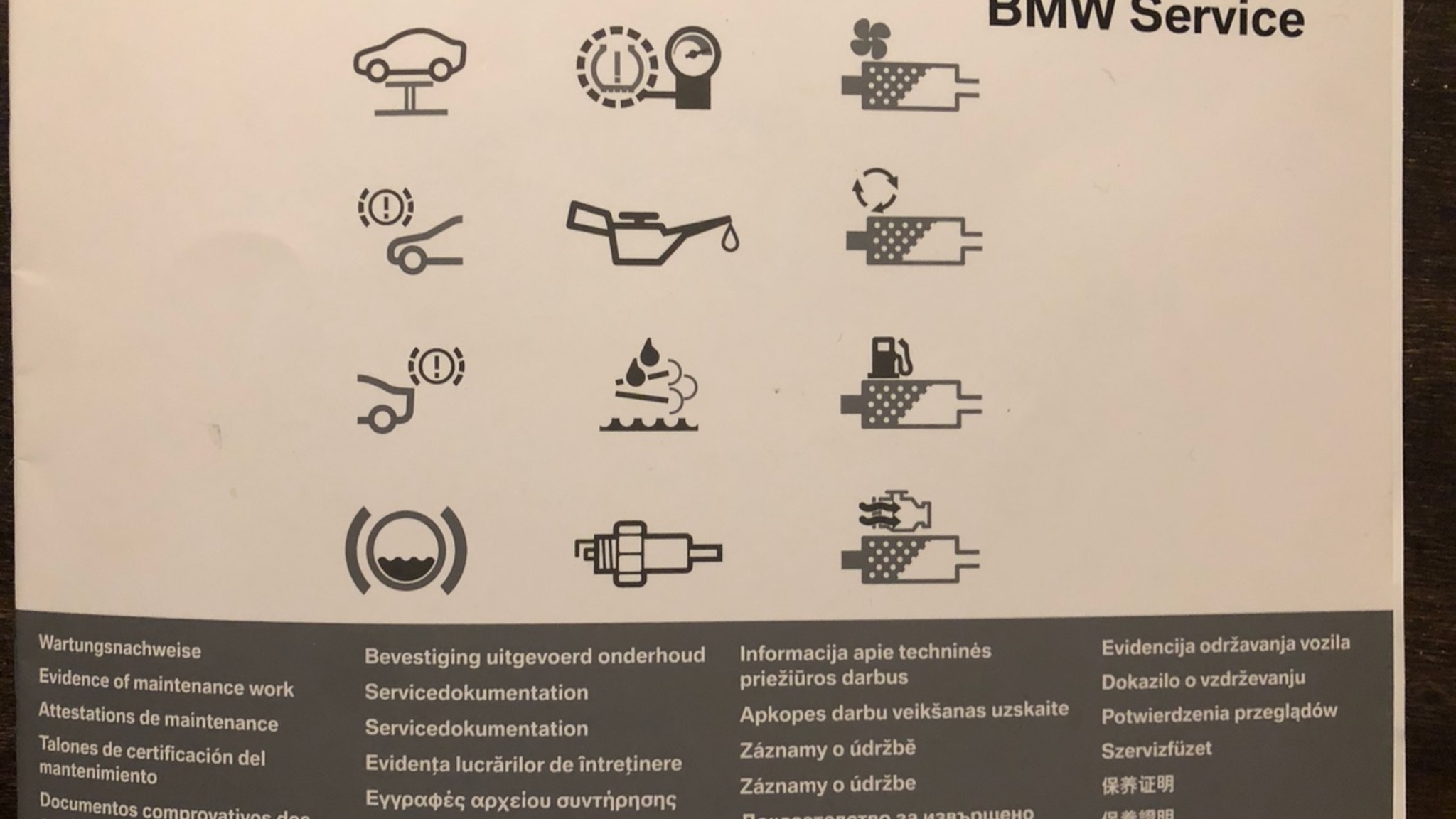 Dokumentation för 2010 BMW X6 M Ferrita 555HK (2)