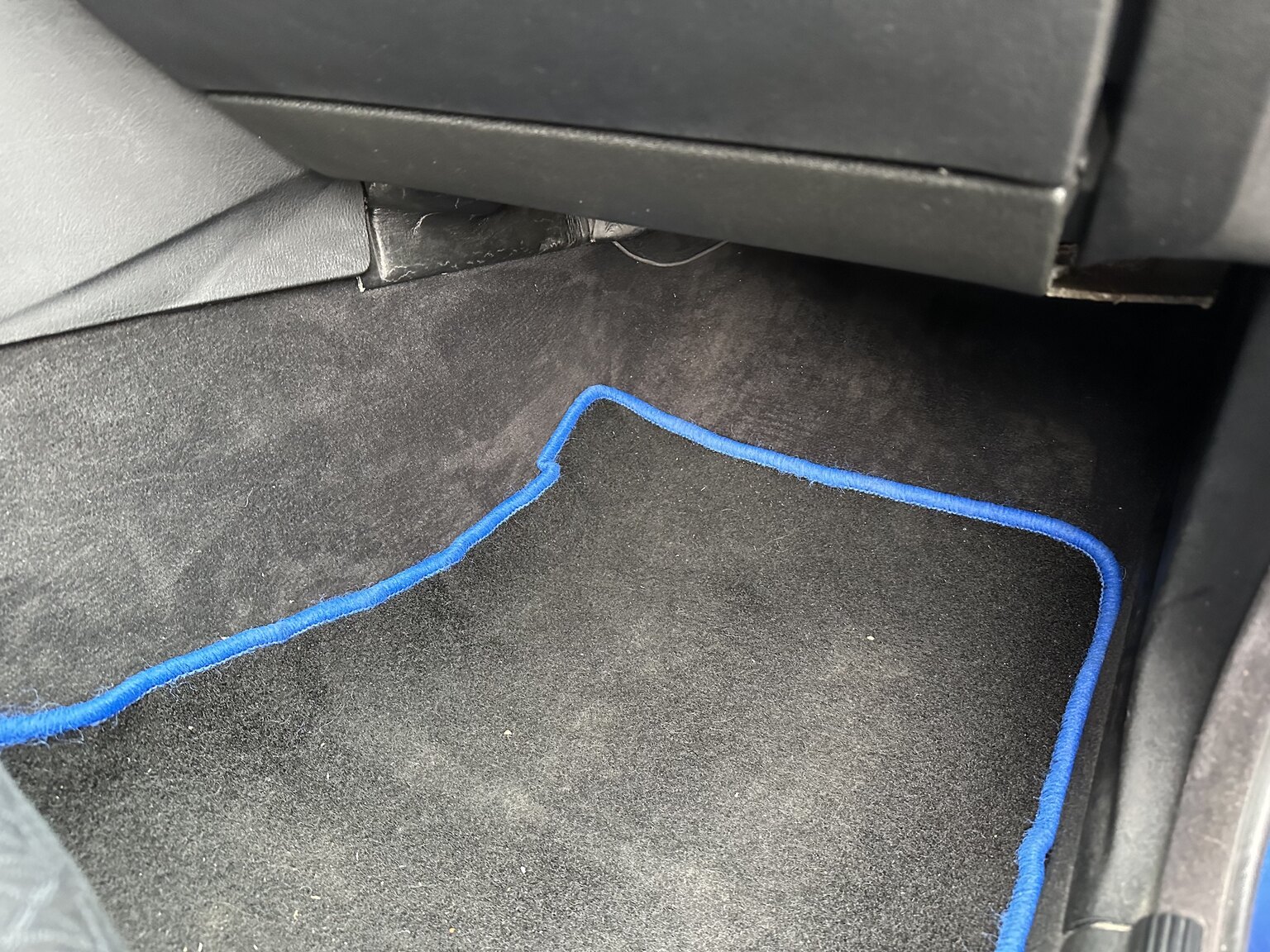 Interiörbild 1996 BMW 328i Coupé E36 M-Sport (33)