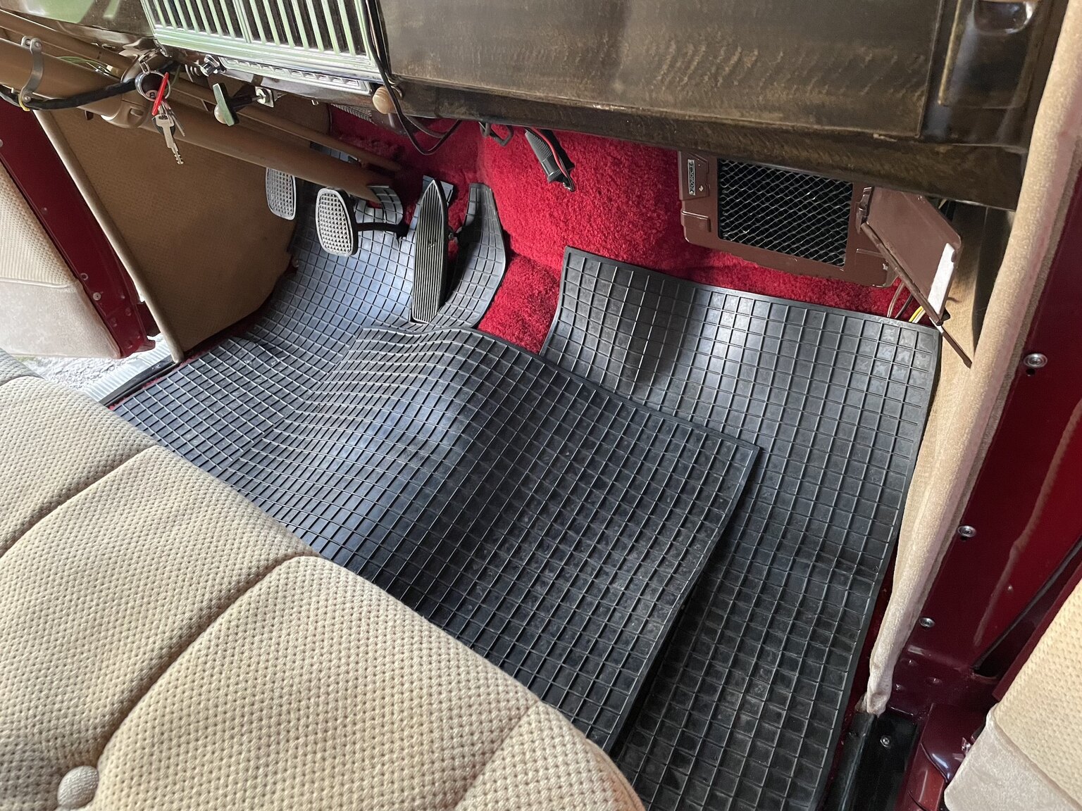 Interior image of 1940 Hudson Modell 40 Traveller Brougham 