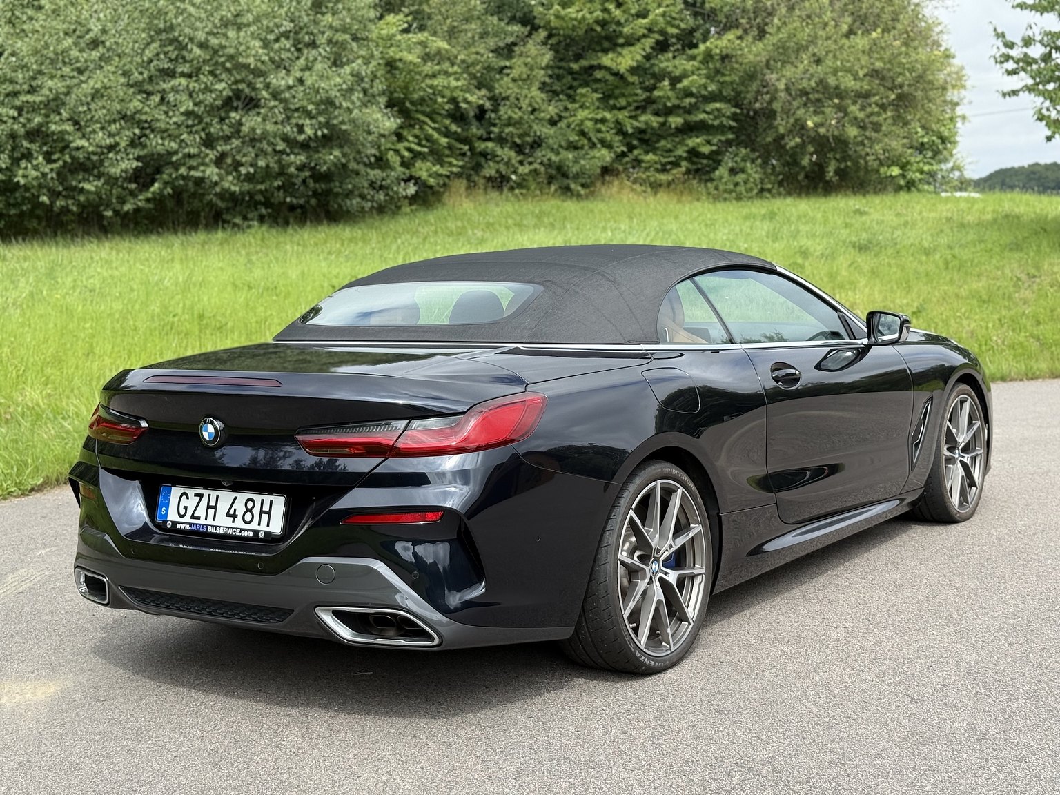 Exterior image of 2019 BMW M850i xDrive Convertible Steptronic
