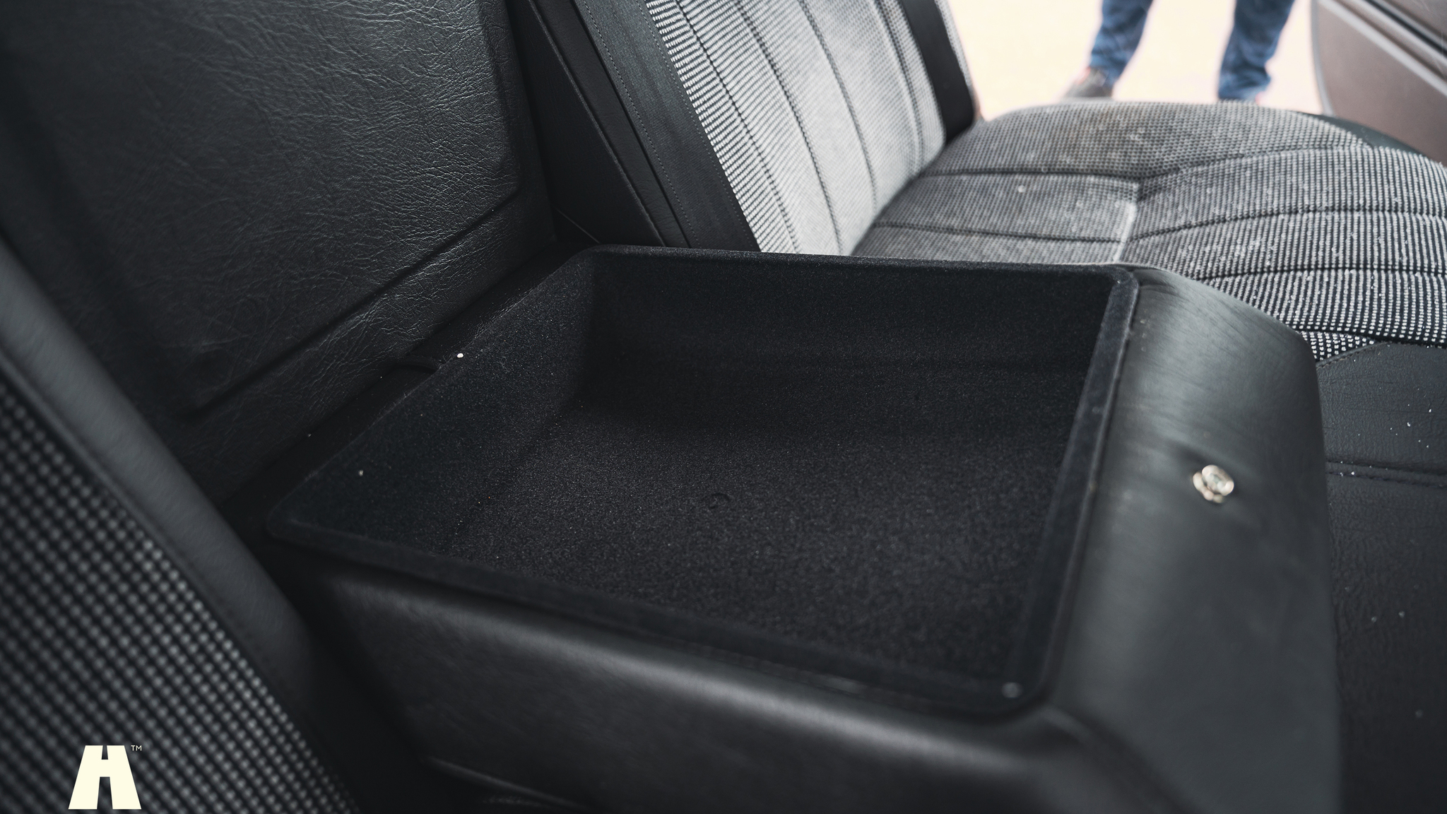 Interior image of 1995 Volvo 940 SE