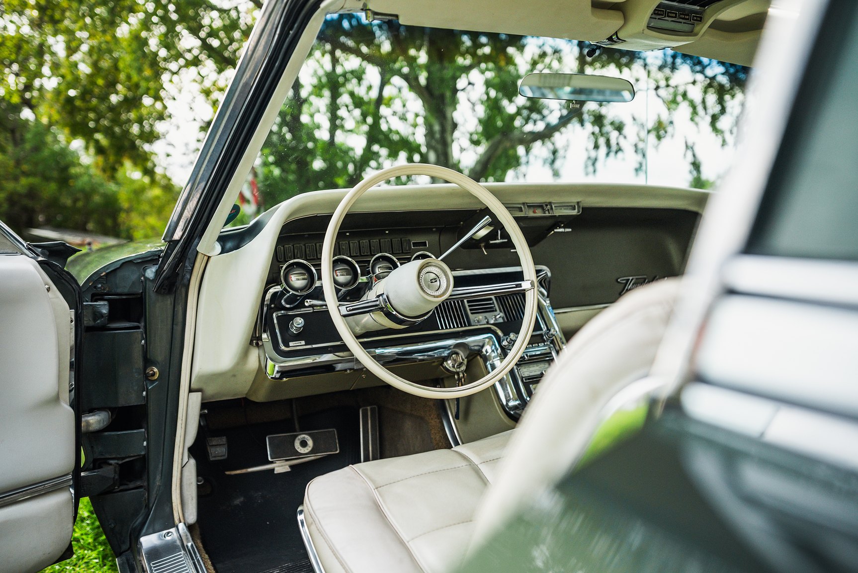 Interior image of 1966 Ford Thunderbird Town Hardtop