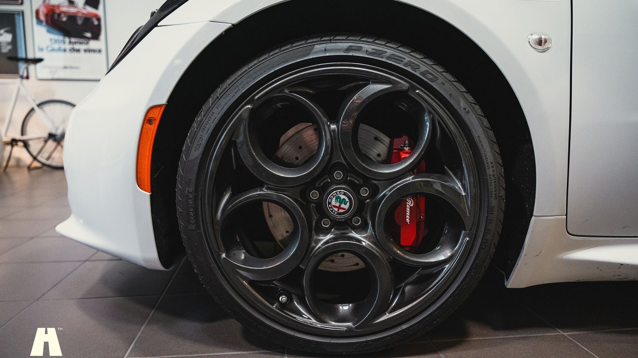 Exterior image of 2016 Alfa Romeo 4C (12)