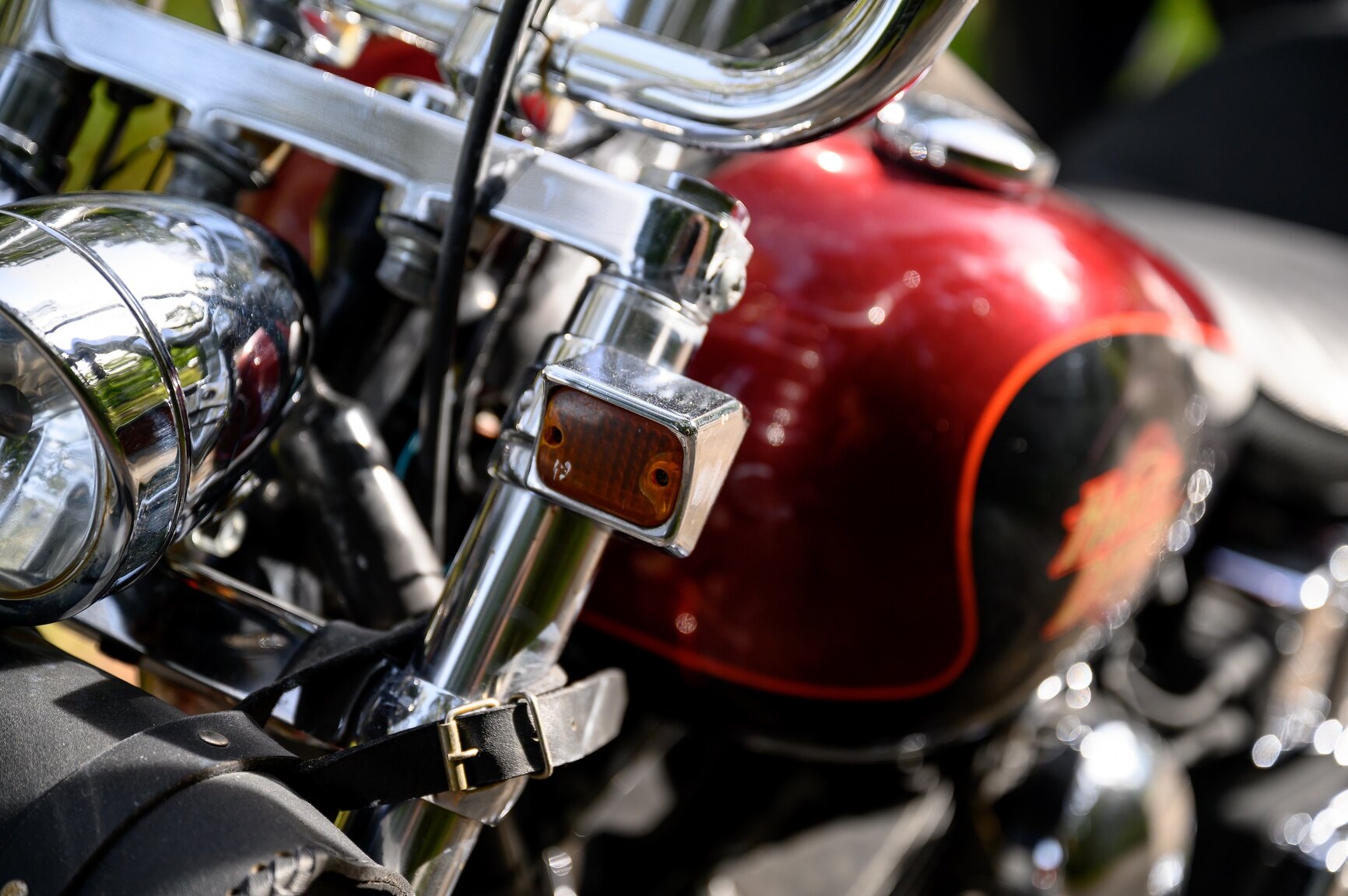 Exterior image of 2001 Harley-Davidson FXDWG 