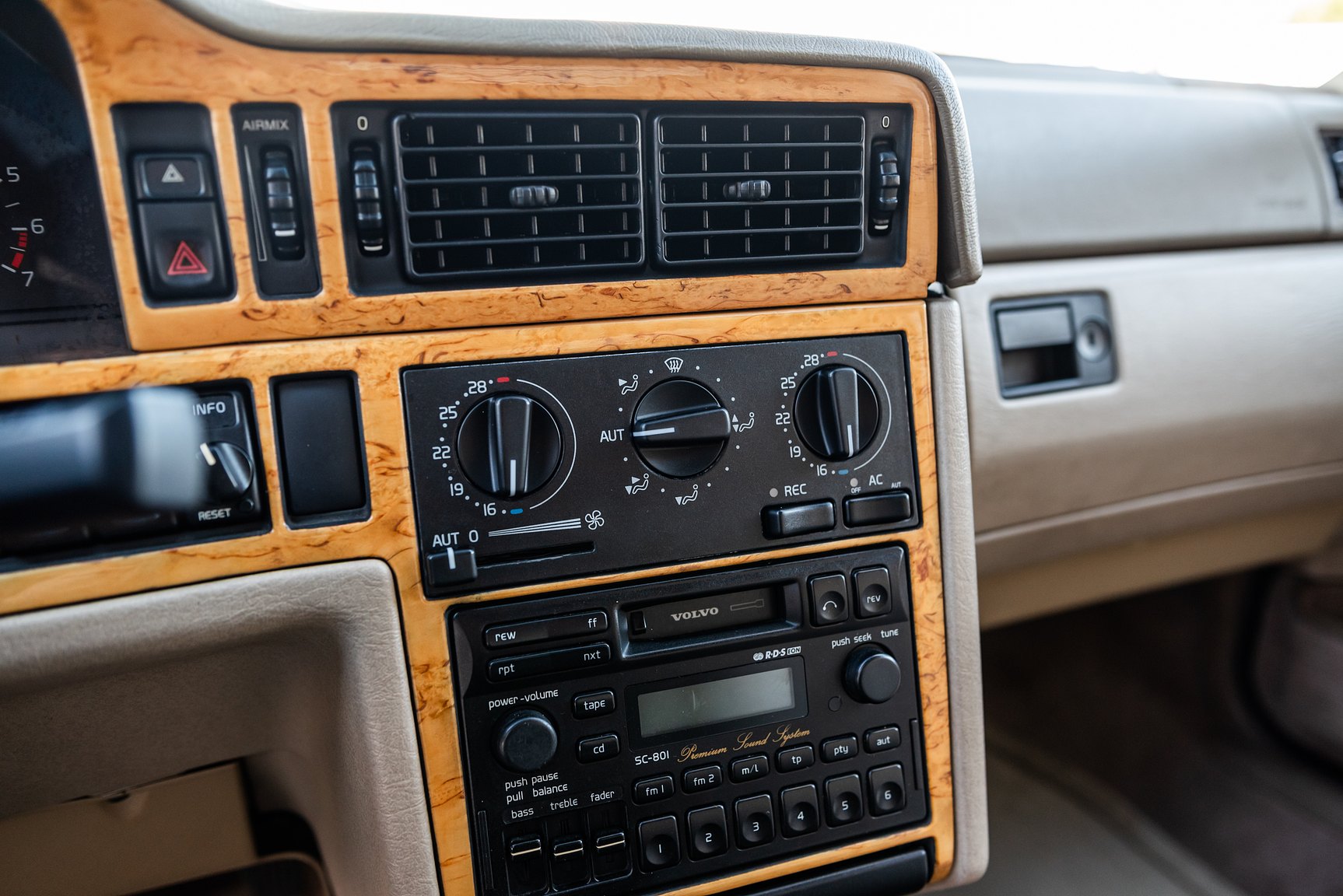Interior image of 1996 Volvo 850 R