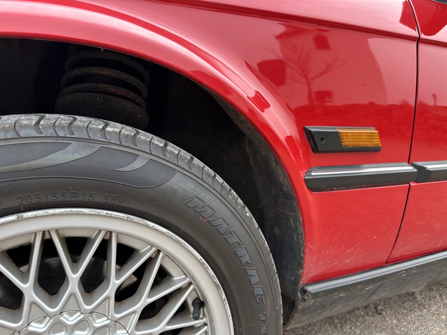 Exteriörbild på 1987 BMW 325i Convertible (40)