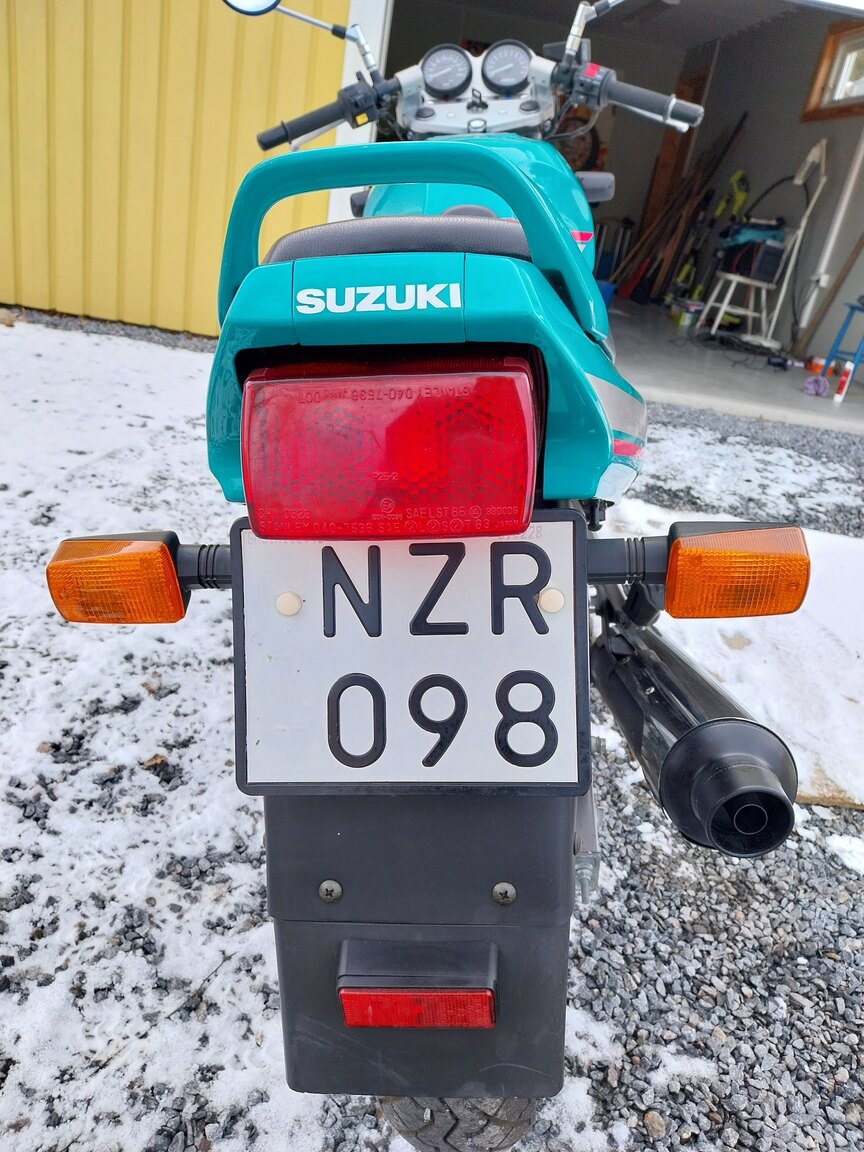 Exteriörbild på 1991 SUZUKI GS500E Sport/Touring