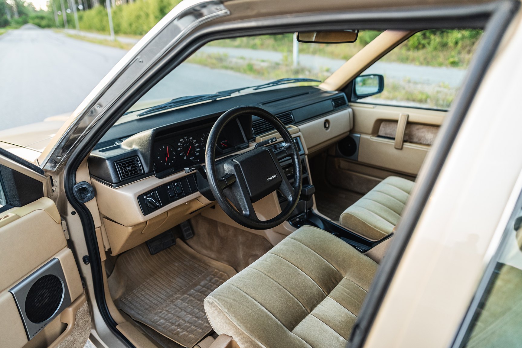 Interior image of 1986 Volvo 760 GLE 2.8 V6 Automatisk