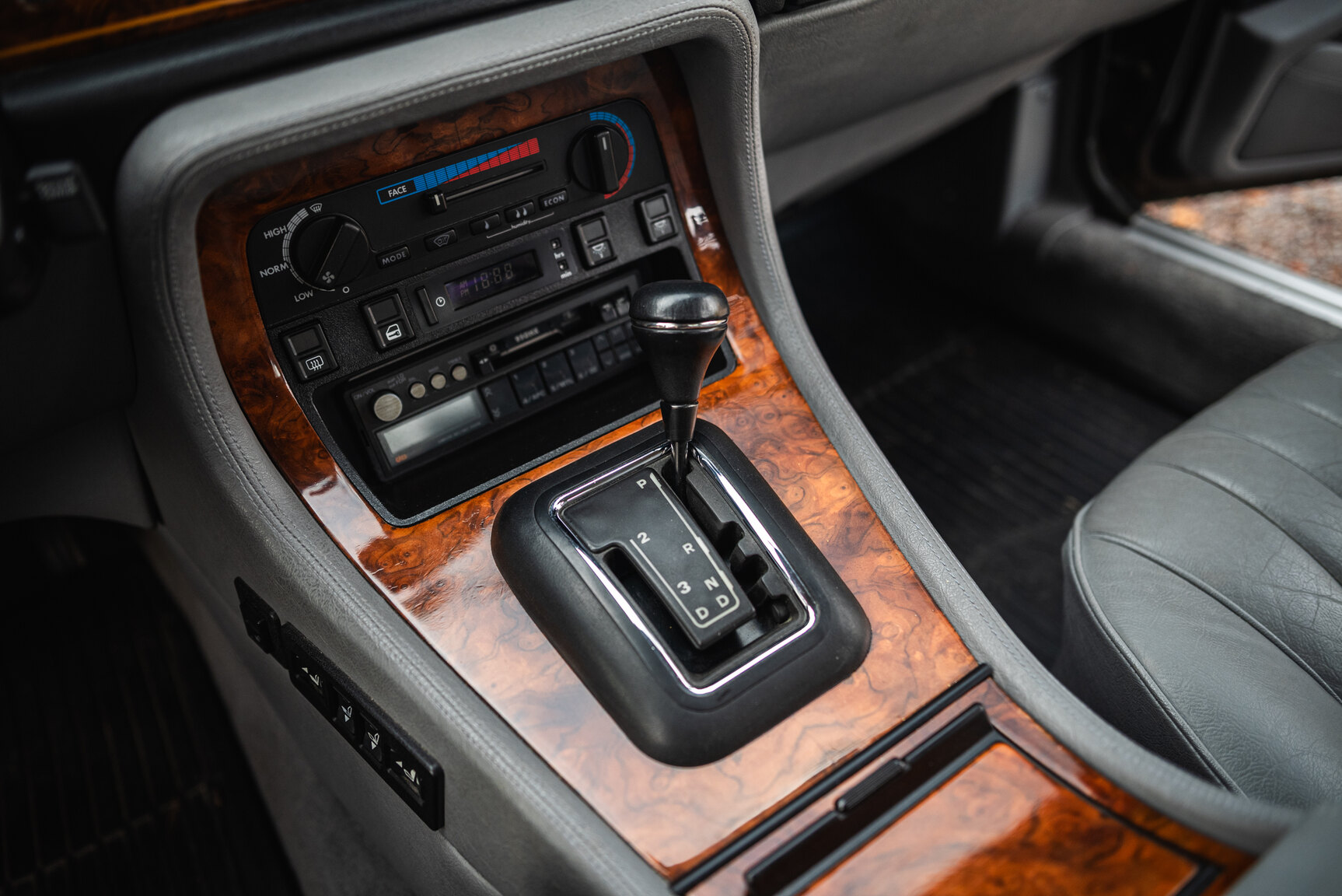 Interior image of 1988 Jaguar XJ Sovereign