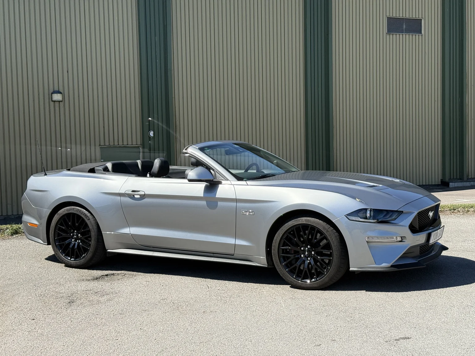 Aussenfoto 2021 Ford Mustang GT Cabriolet (19)