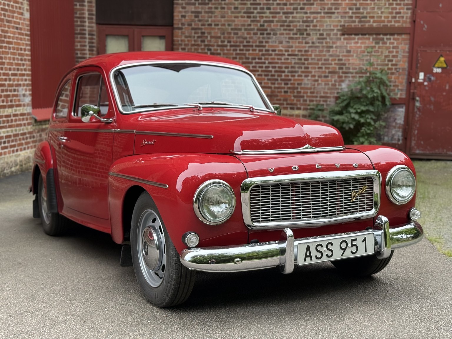 Exterior image of 1962 Volvo PV 544C Sport