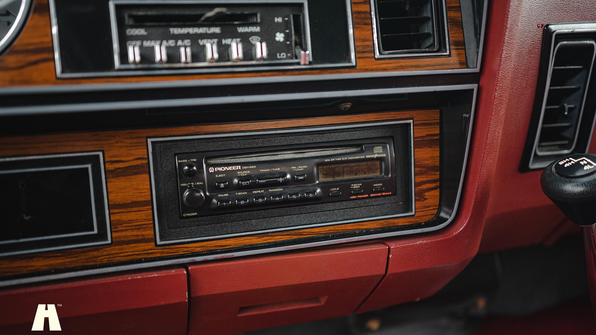 Interior image of 1986 Dodge Ramcharger