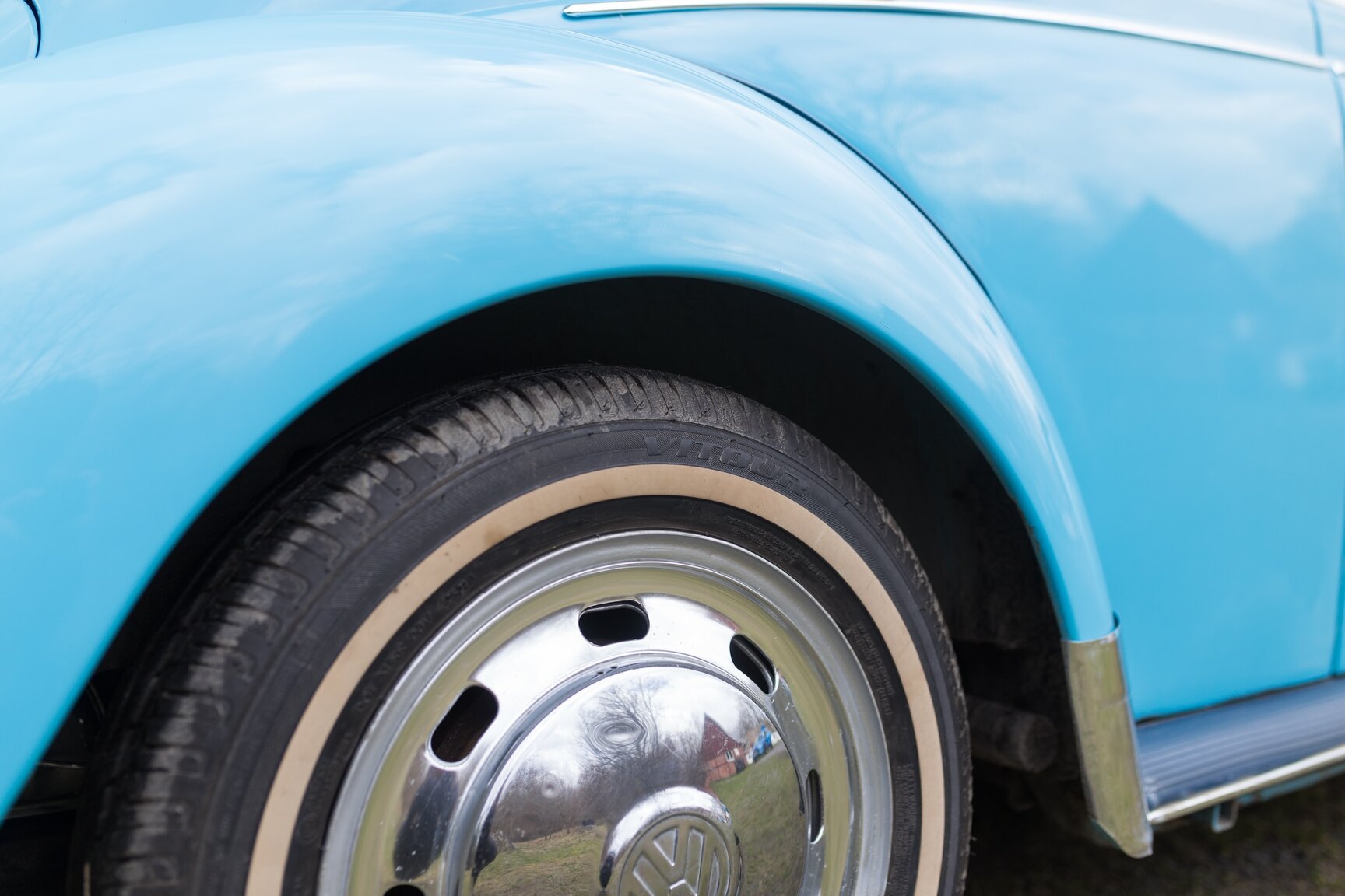 Exteriörbild på 1974 VW 1303 LS CAB (13)