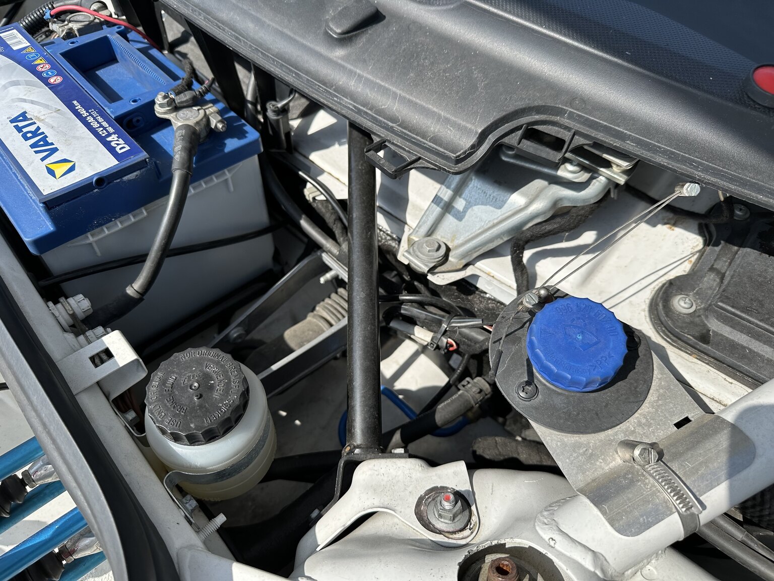 Image of 2007 Porsche 911 GT3 CUP mechanics
