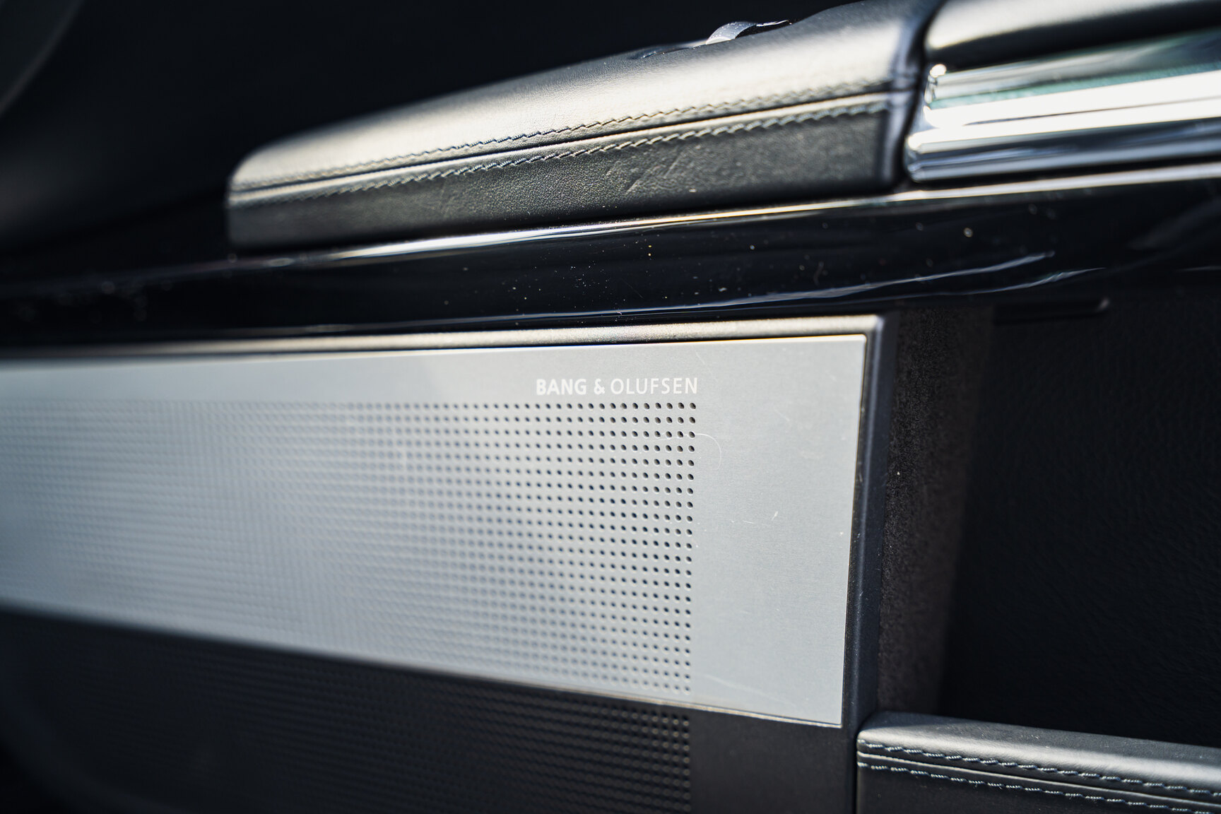 Interior image of 2011 Mercedes-Benz S600