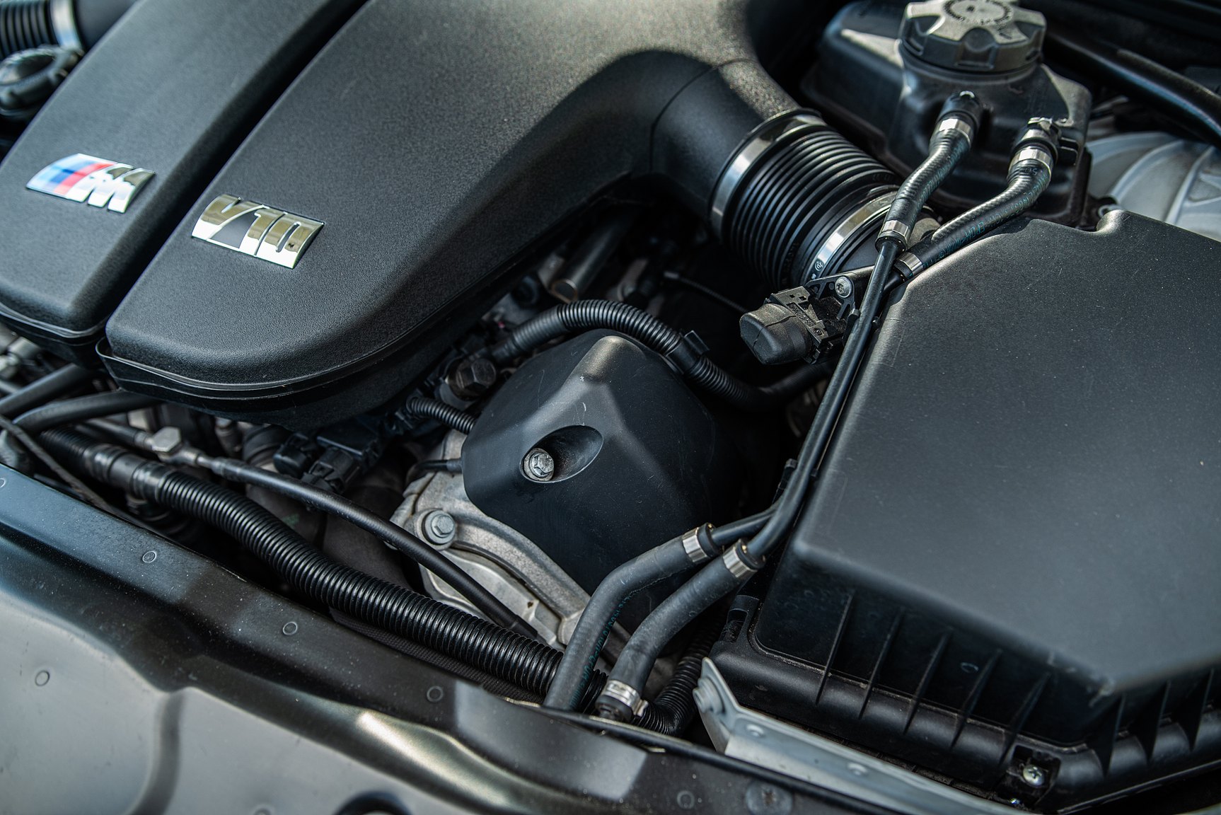 Image of 2006 BMW E60 M5 mechanics