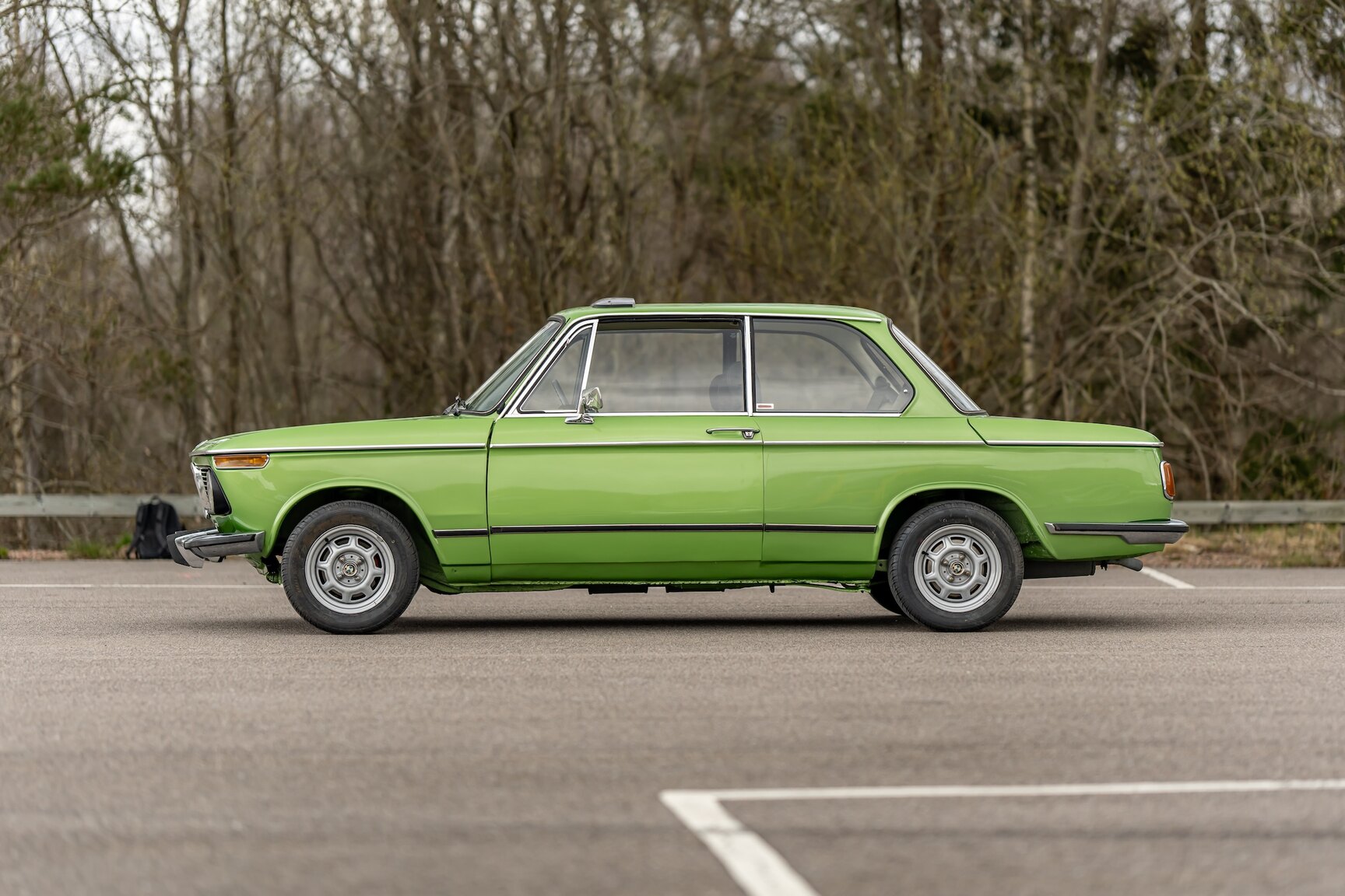 Exterior image of 1975 BMW 2002