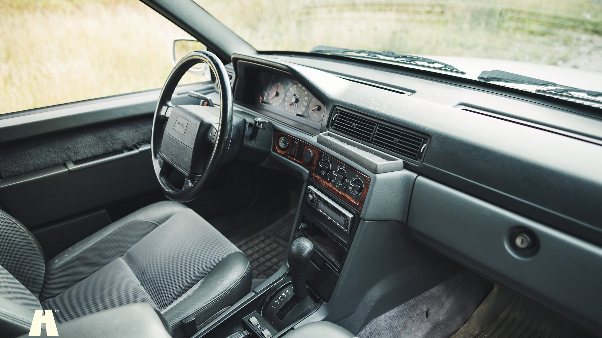 Innenraumfoto von 1997 Volvo 945 