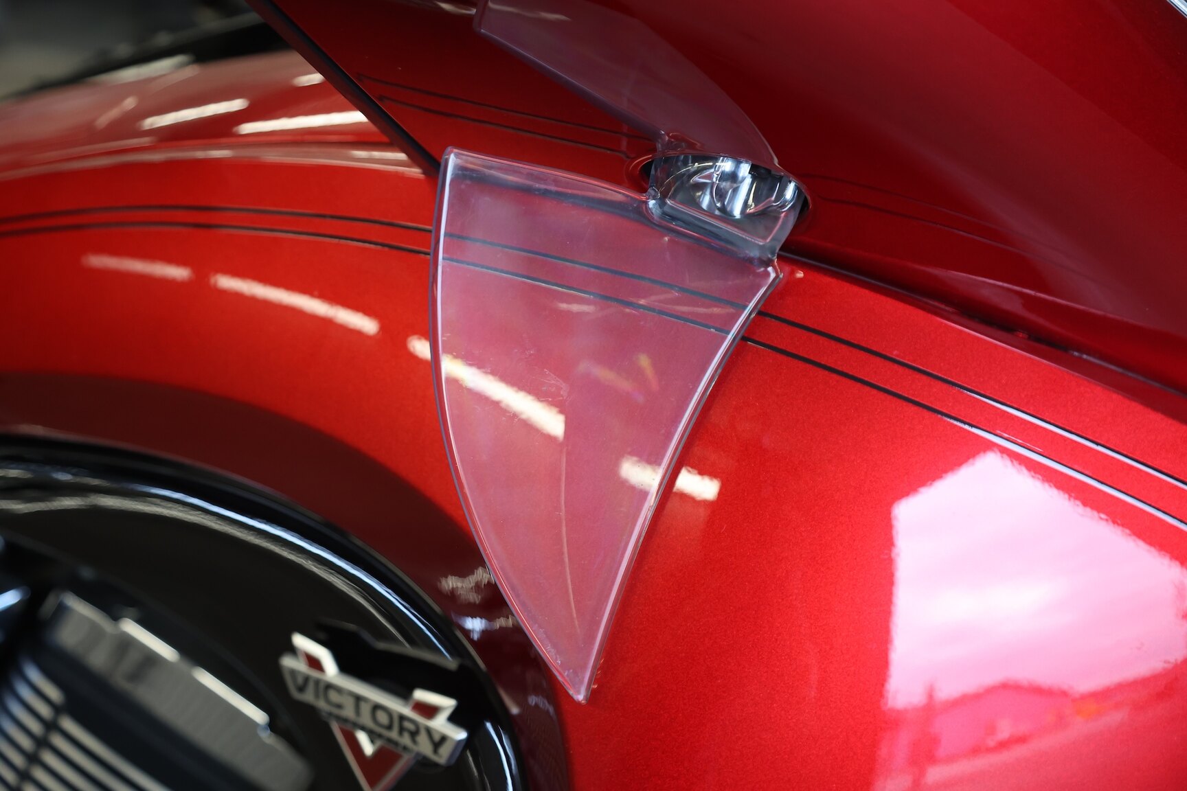 Exteriörbild på 2015 Victory Vision