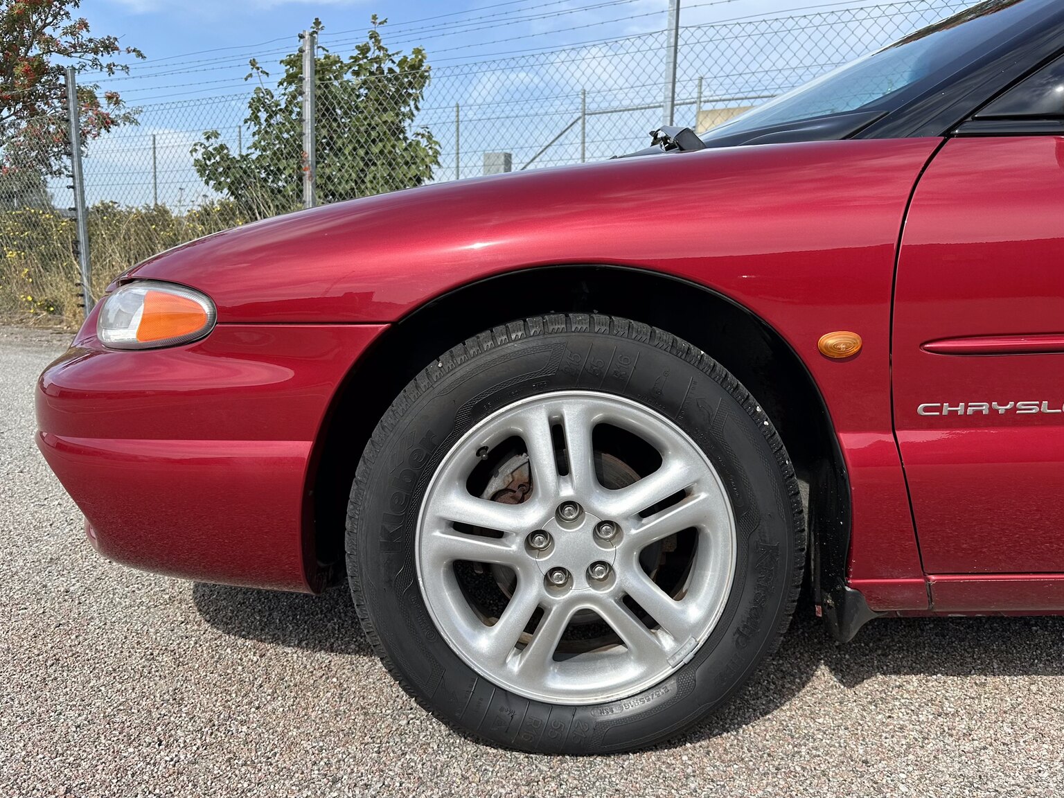 Exteriörbild på 1996 Chrysler Stratus Cabriolet