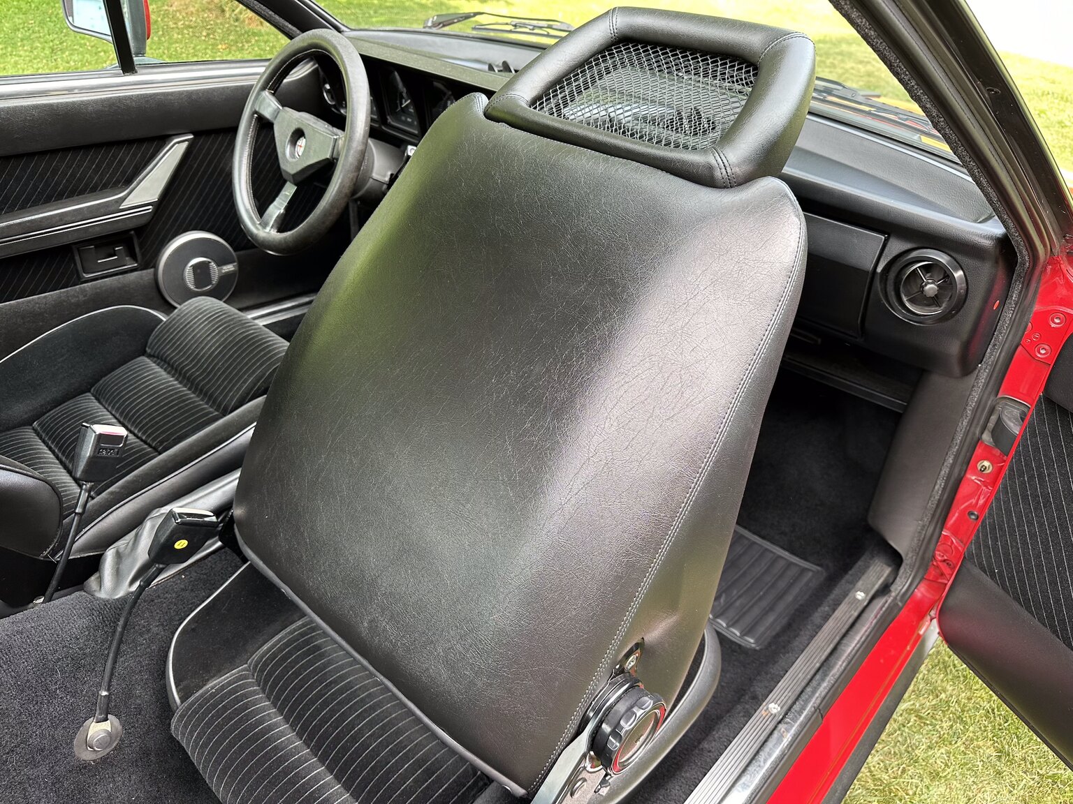 Interior image of 1984 Alfa Romeo GTV 6 2.5