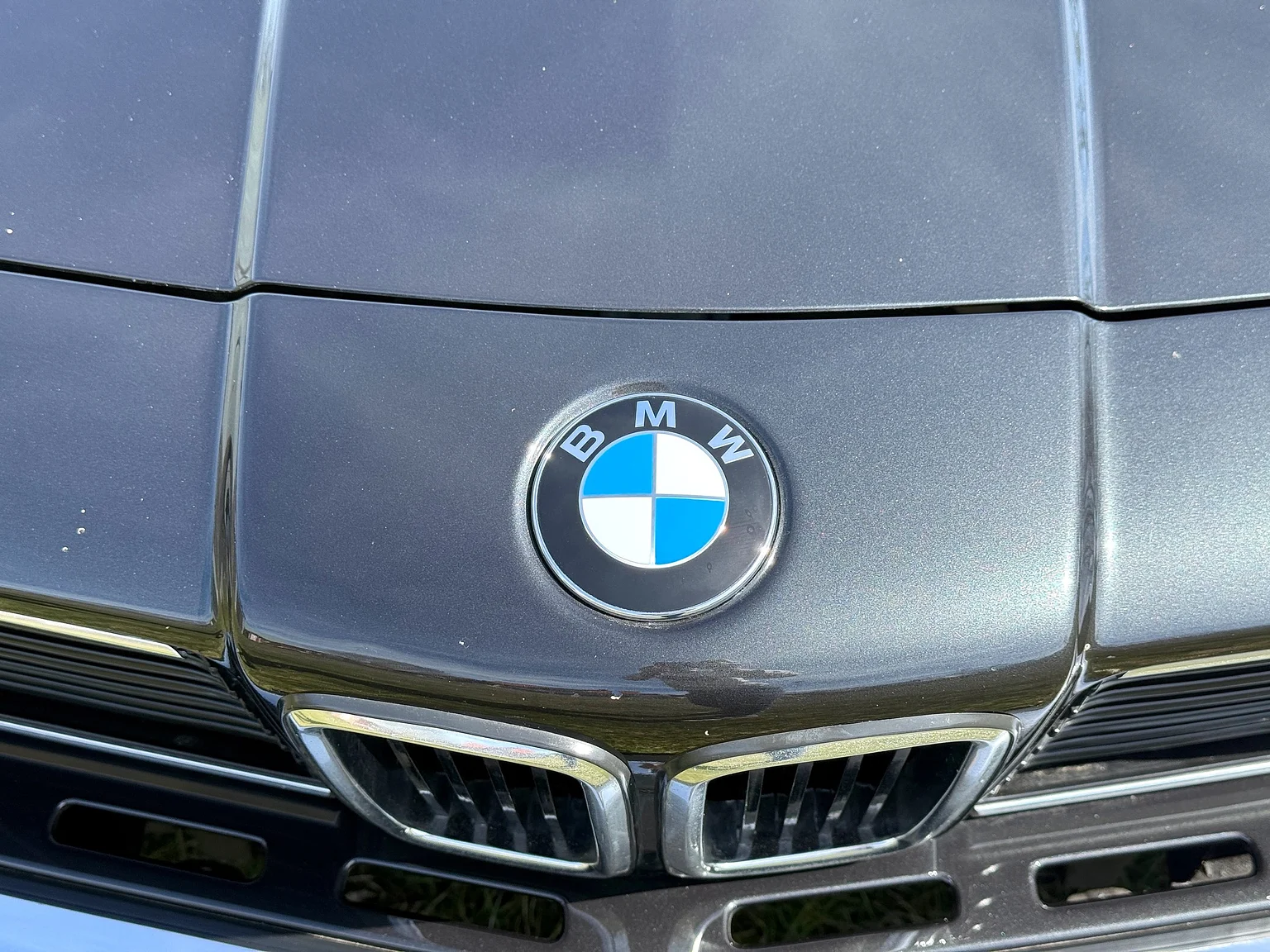 Exteriörbild på 1985 BMW 635 CSiA (E24) (26)