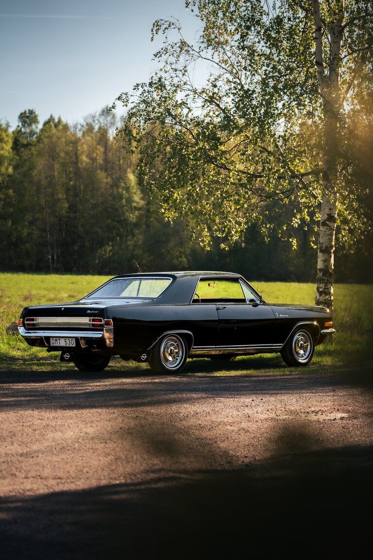 Aussenfoto 1966 Opel Diplomat Coupé 5.4