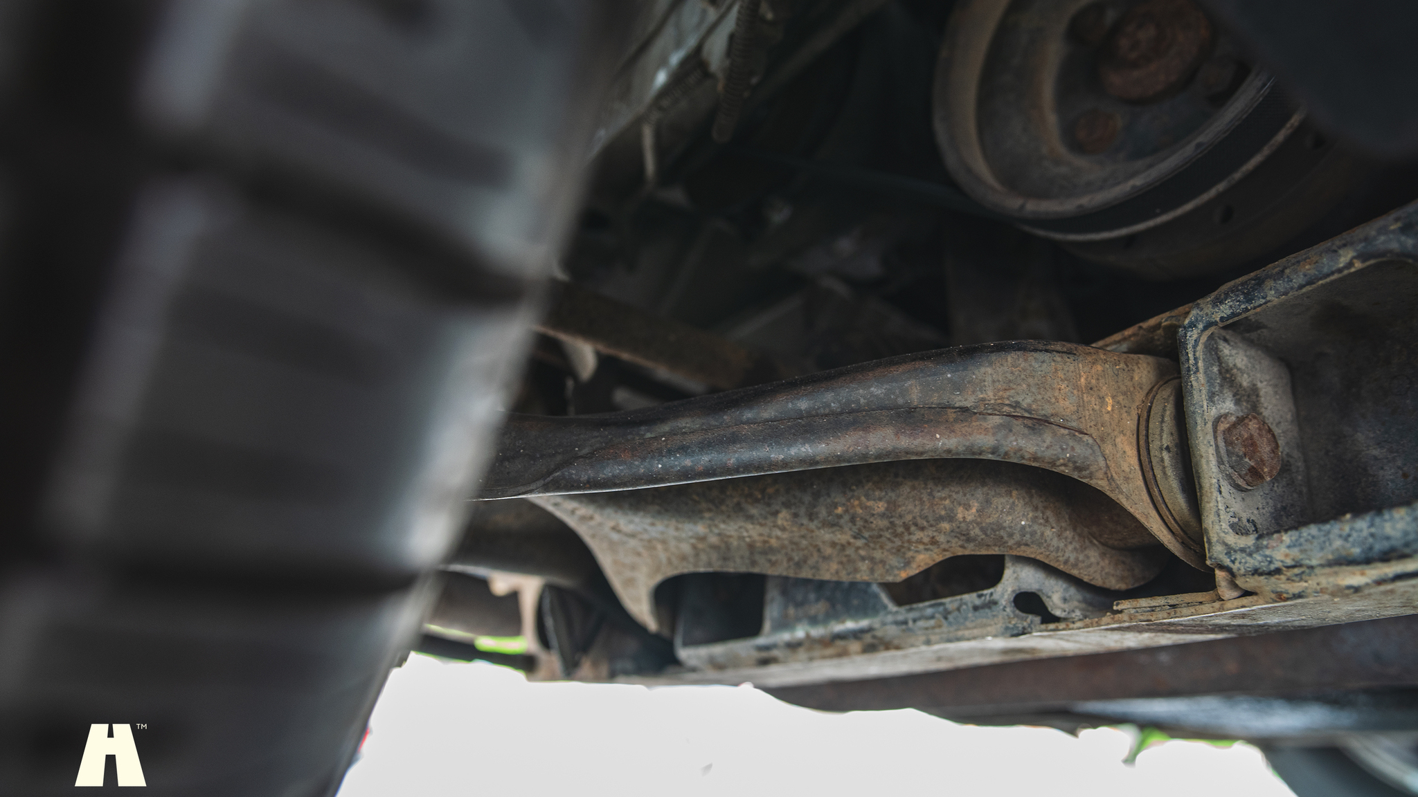 Image of 1985 Pontiac Fiero GT mechanics (27)