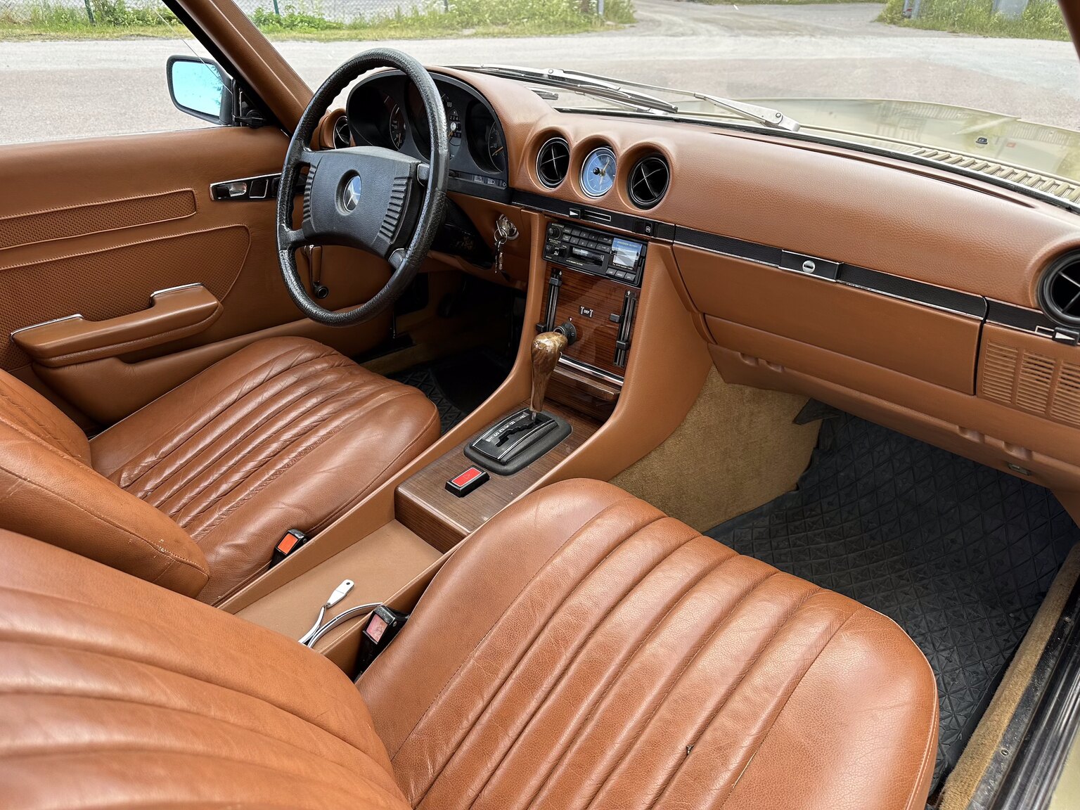 Interiörbild 1974 Mercedes benz 450 SL