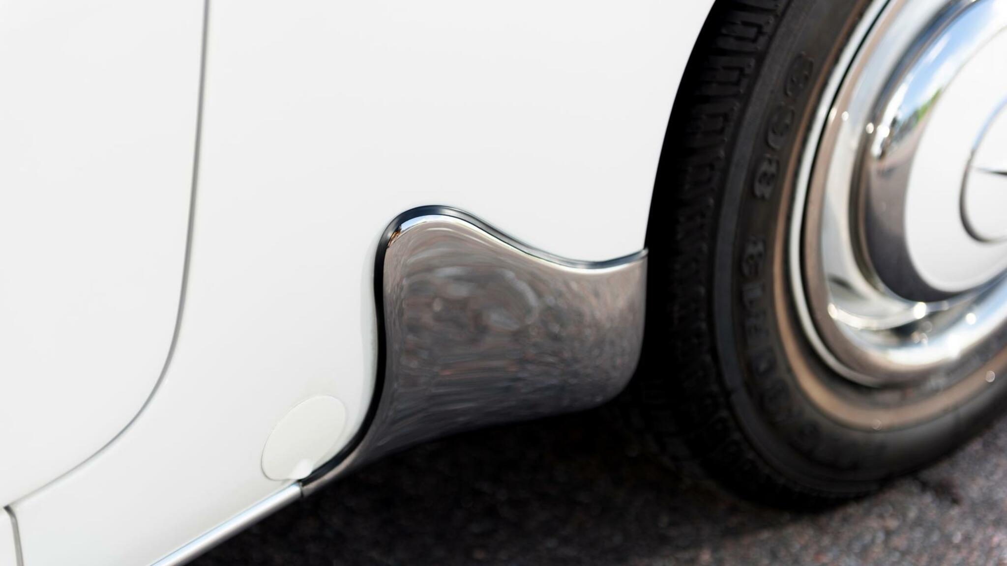 Aussenfoto 1956 Mercedes Benz 190 SL Roadster (21)