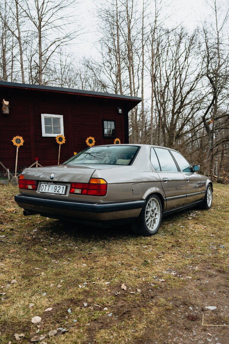 Aussenfoto 1990 BMW 750iL (3)