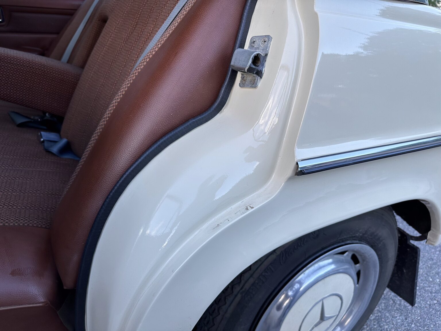 Interiörbild 1974 Mercedes Benz 230.6