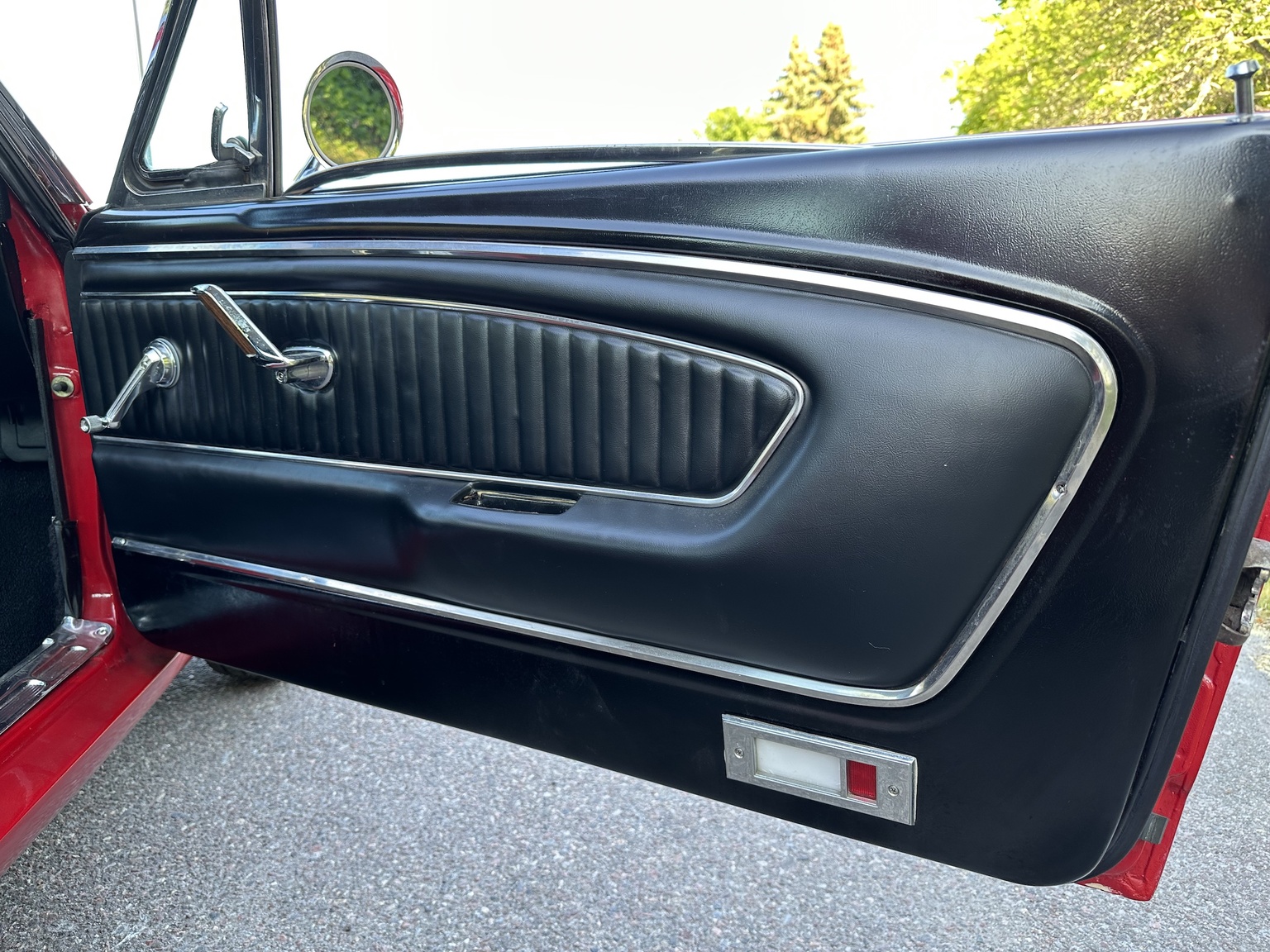 Interior image of 1965 Ford Mustang 289 Fastback