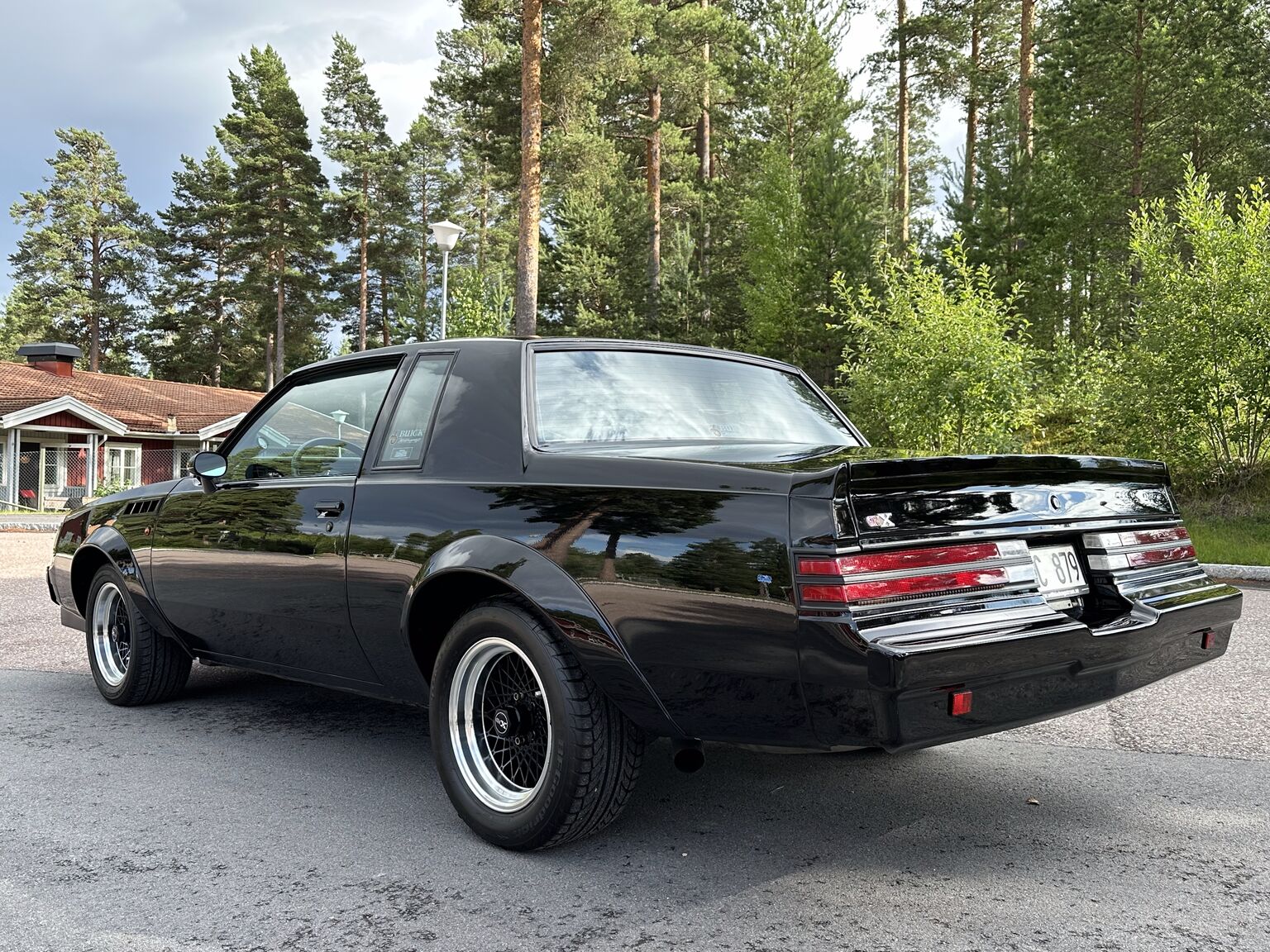 Exterior image of 1987 Buick Grand National "GNX" (7)