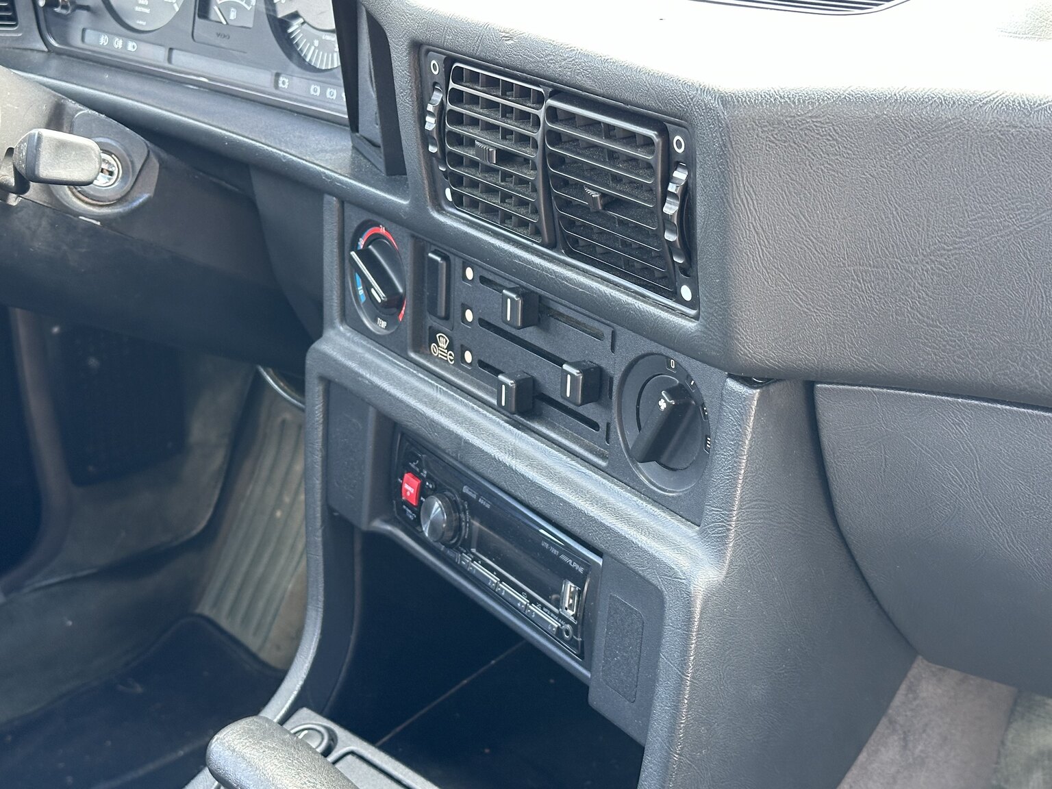 Interiörbild 1985 BMW 525E