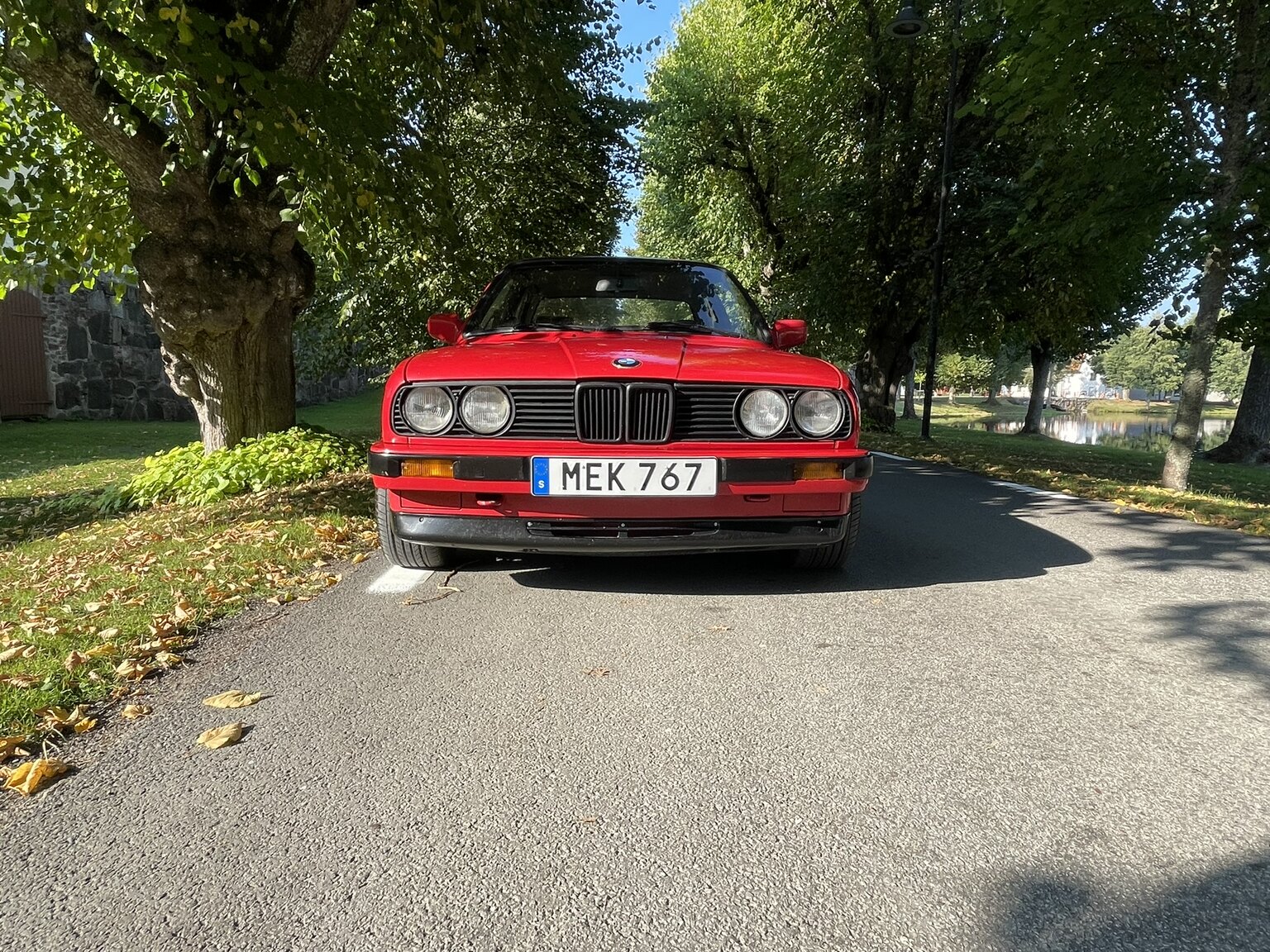 Exteriörbild på 1987 BMW 320i