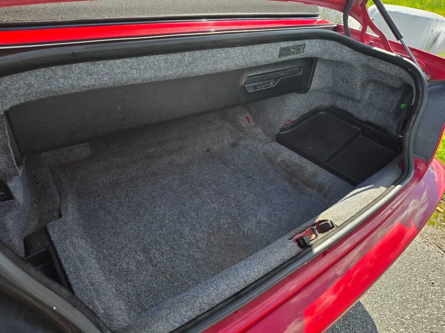 Interior image of 2002 BMW 330Ci Convertible (54)