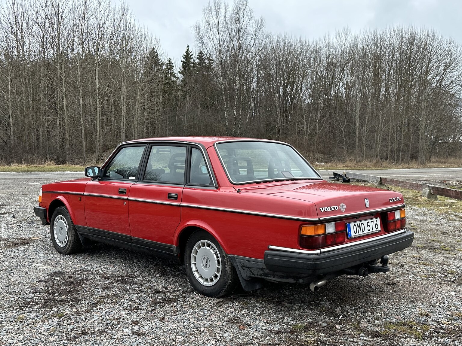 Exteriörbild på 1990 Volvo 240 (22)