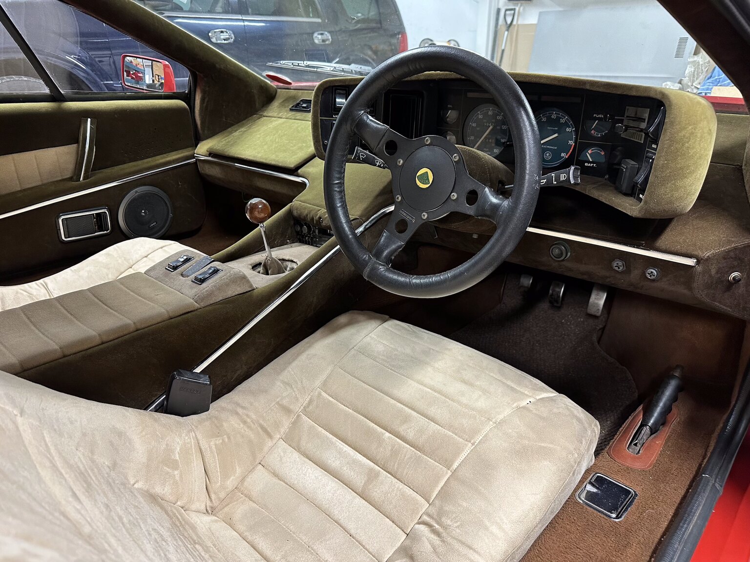 Interiörbild 1977 Lotus Esprit S1